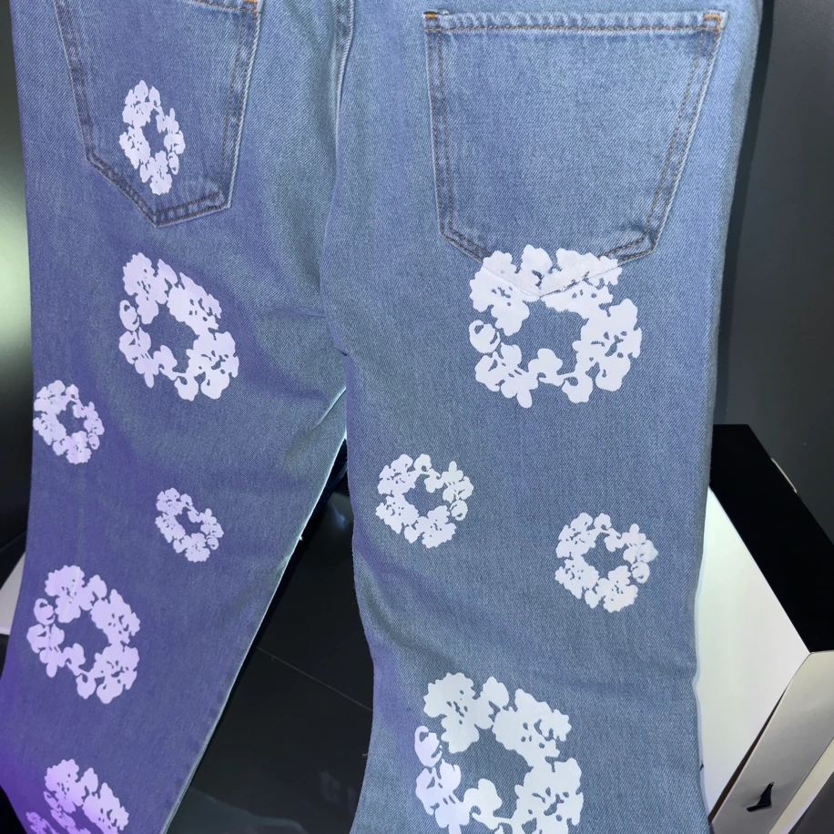 DENIM TEARS  – Blossom Jean Drop