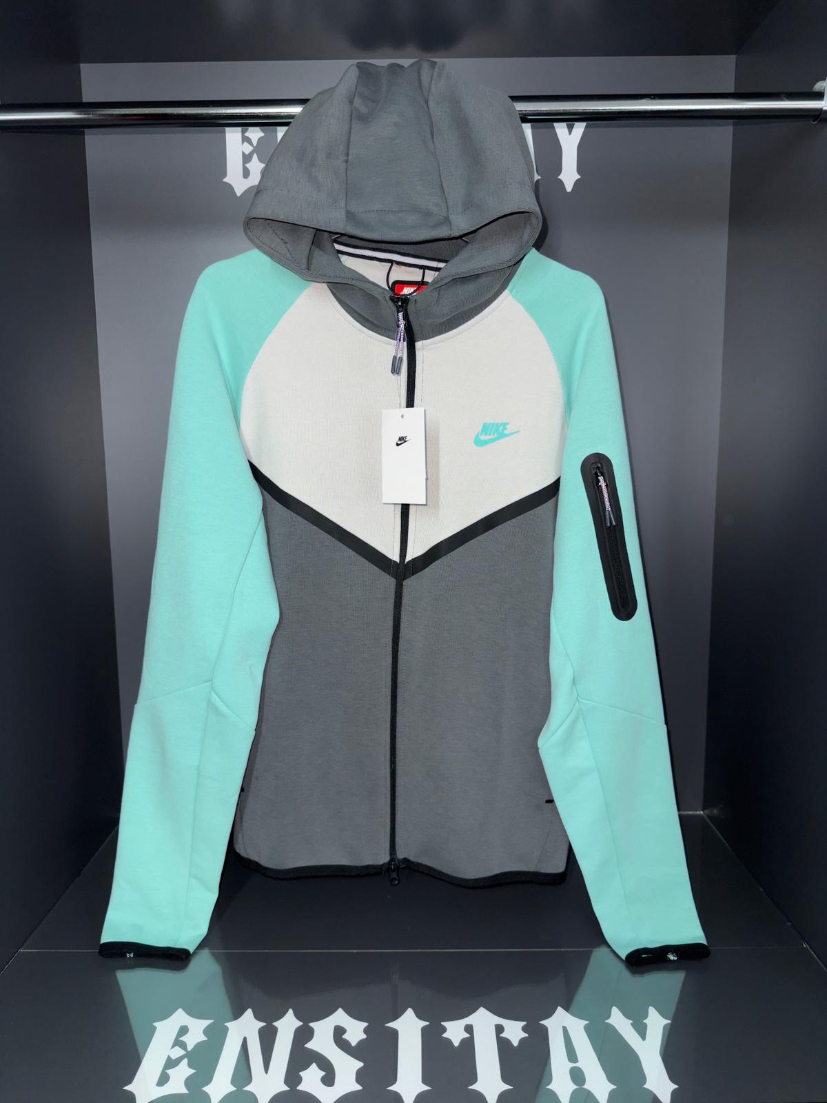 Nike Tech Fleece | Iron Grey Set