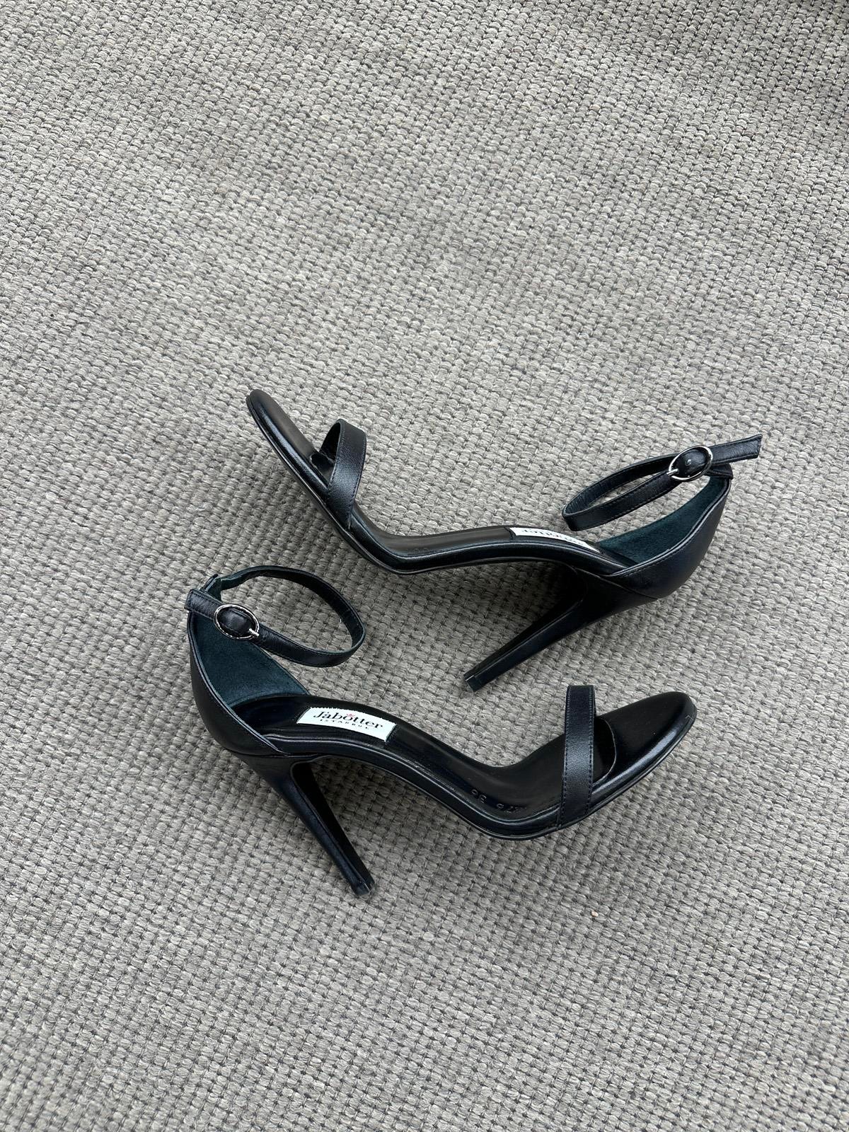 Jabotter Model No.18 Siyah Deri 10 Cm Topuklu Ayakkabı