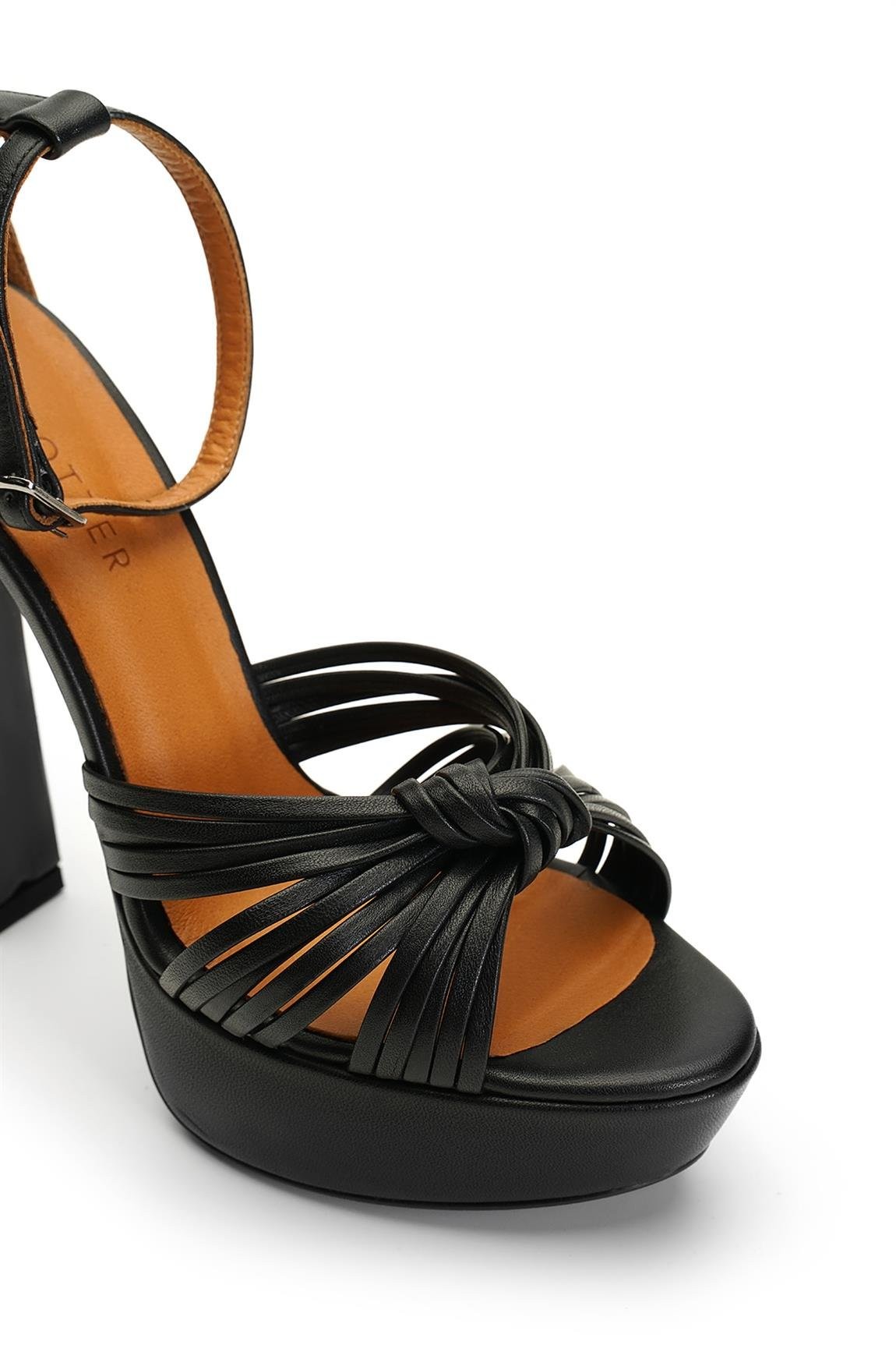 Jabotter Gwen Siyah Deri Platform Topuklu Ayakkabı