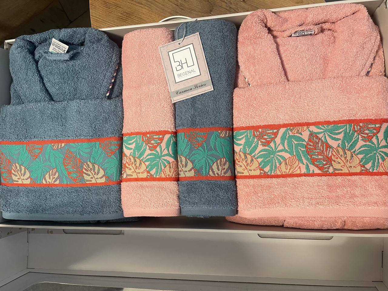 Pamuklu Jakarlı Carmen 6 Parca Aile Bornoz Setleri - PUDRA İNDGO