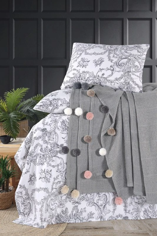 Soho Serisi Çift Kişilik Ponponlu Çeyizlik Pike Takımı