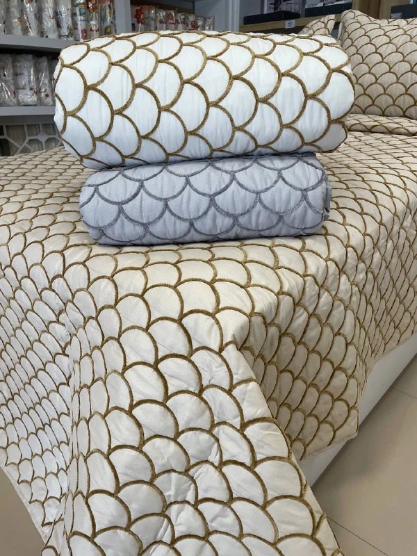 Şönil İşlemeli Lüks Yatak Örtüsü Seti - 250x250 cm | 4 Parça