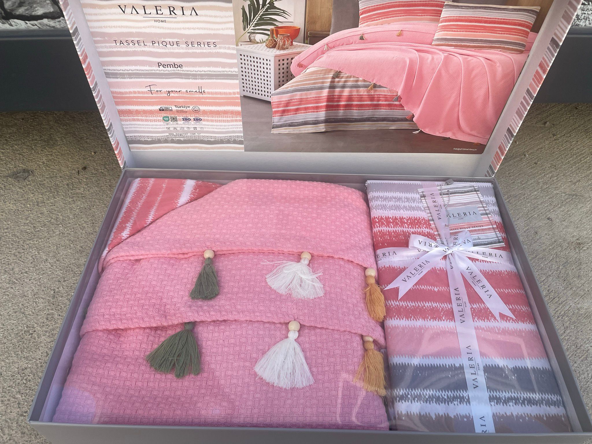 Tek Kişilik Püsküllü Pike Takımı