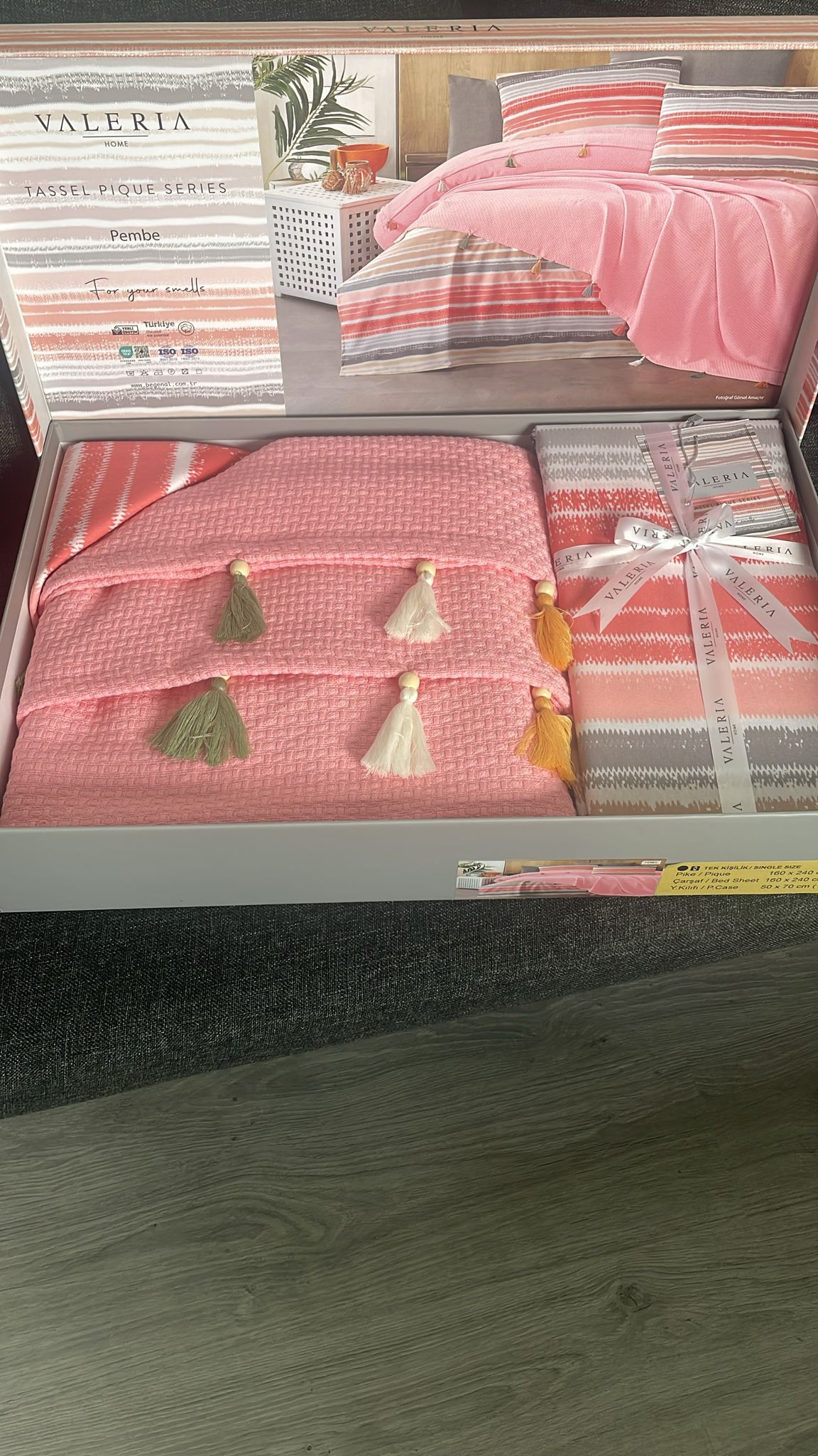 Tek Kişilik Püsküllü Pike Takımı - PEMBE