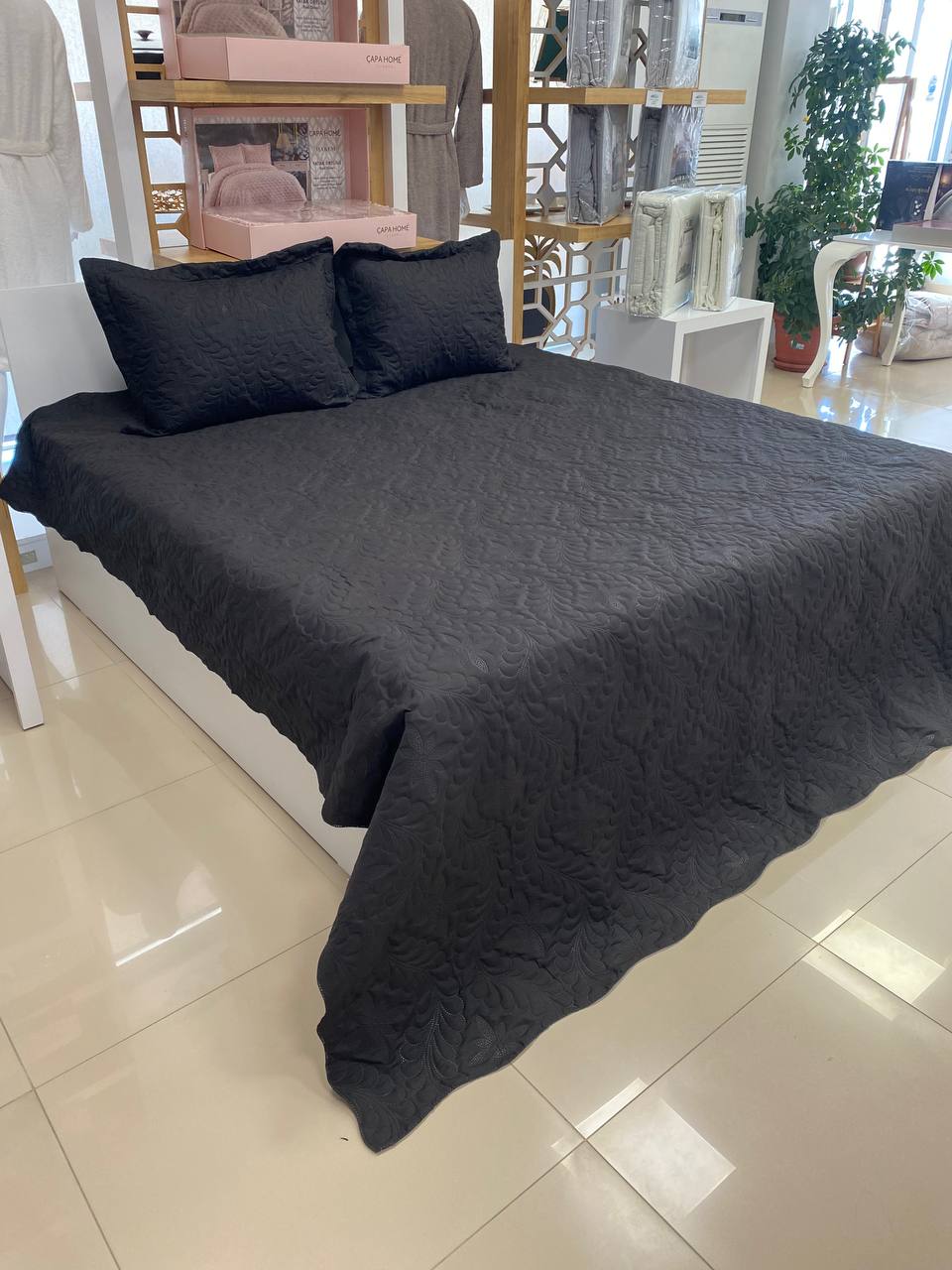 Çift Kişilik Battal Boy  Yatak Örtüsü Takımı Siyah