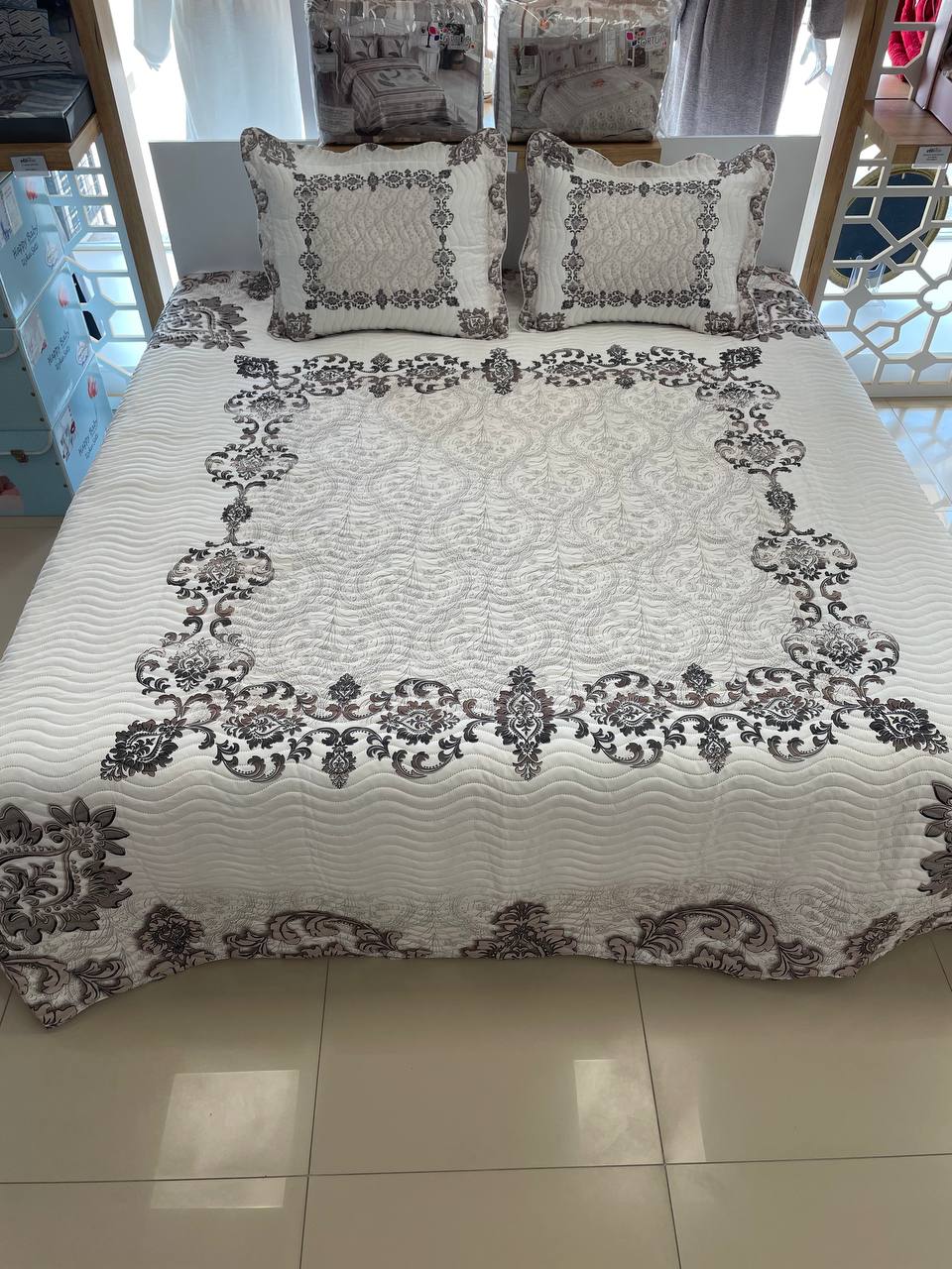 Çift Kişilik Battal Boy Yatak Örtüsü Takımı Karya