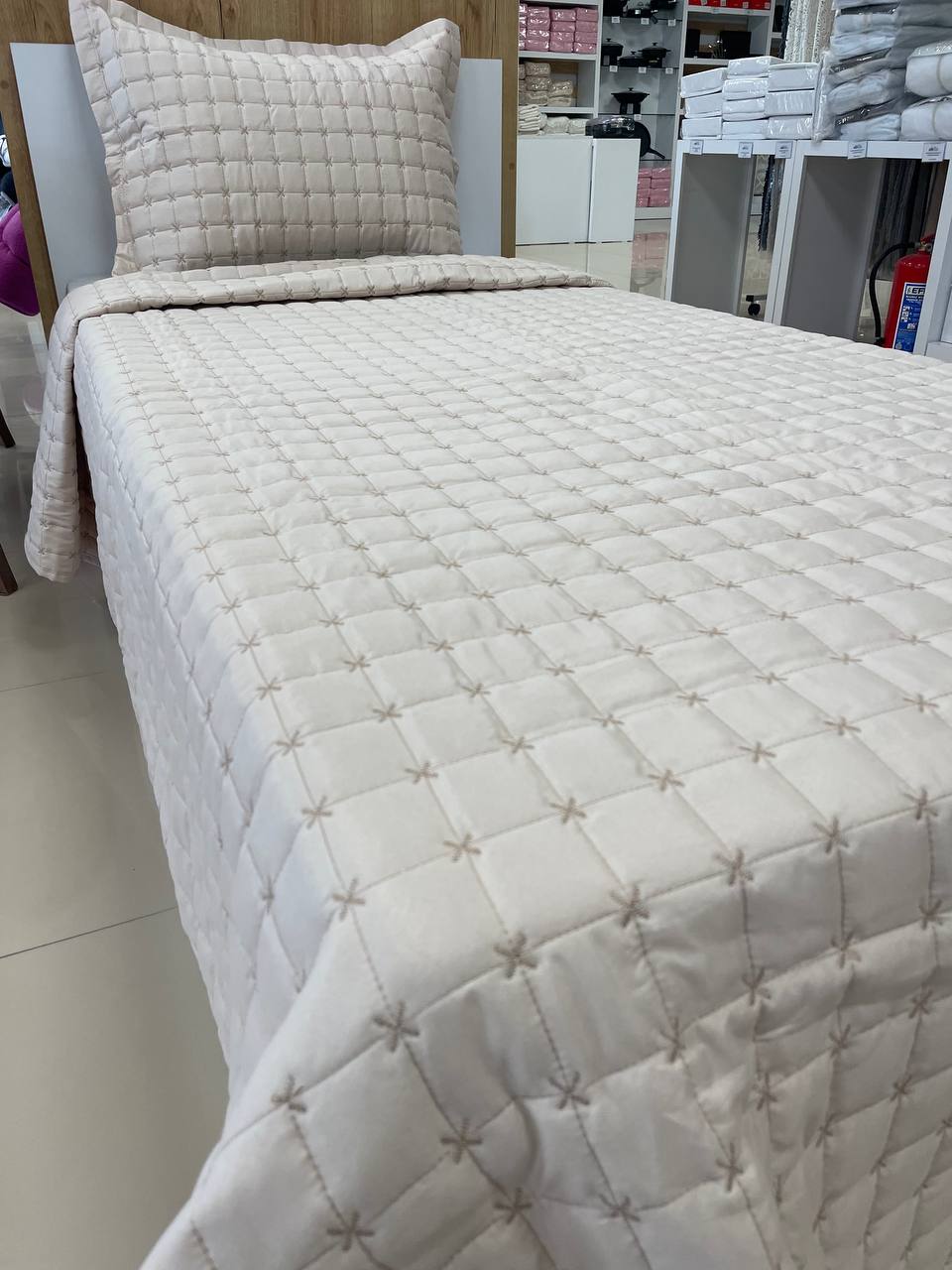 Micro Nakışlı Tek Kişilik Yatak Örtüsü Takımı