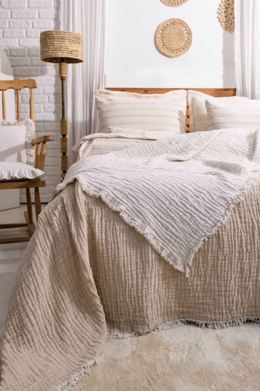 4 Katlı Müslin Battal Boy Yatak Örtüsü 240x280 cm - Bej