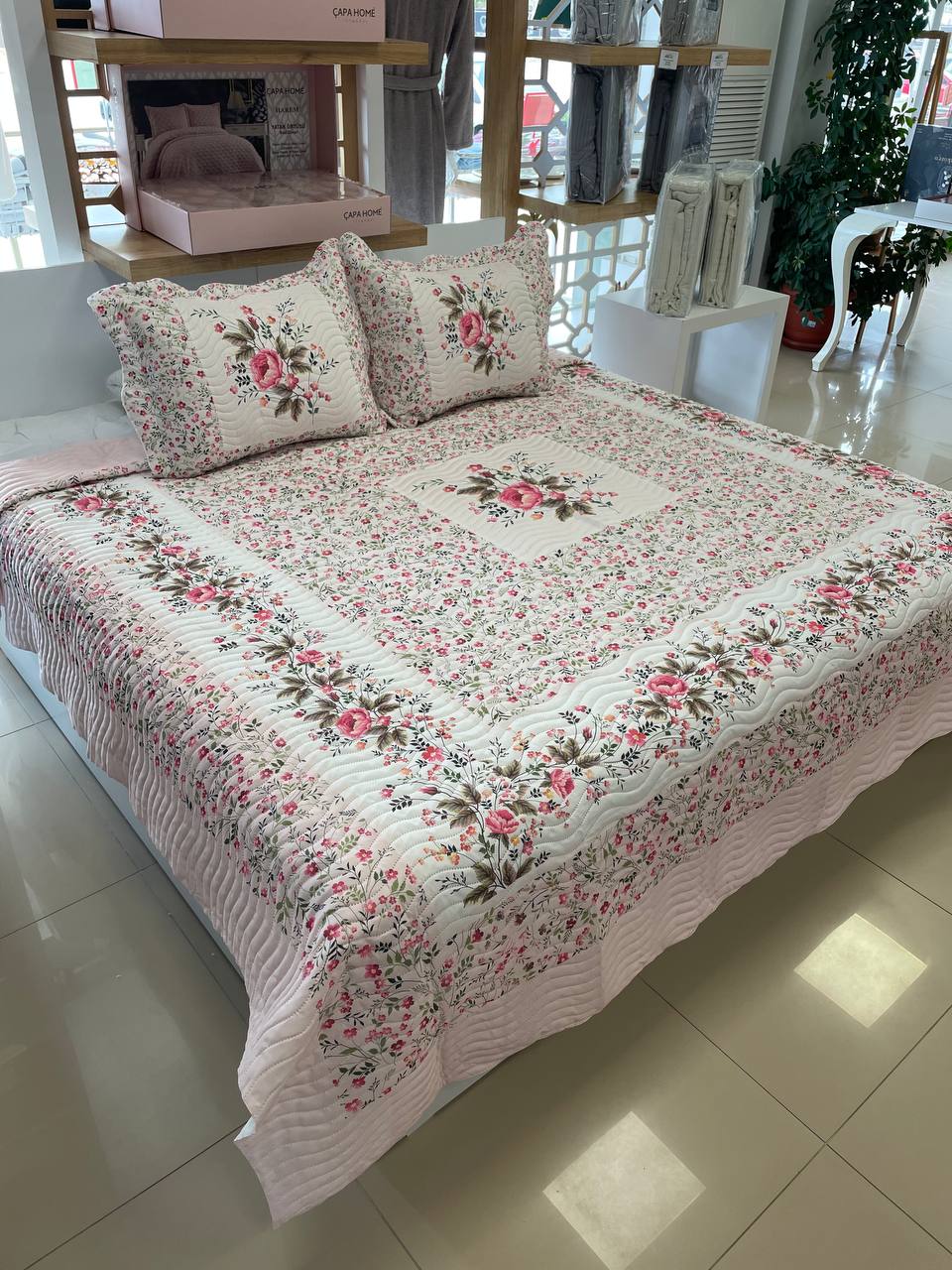 Çift Kişilik Battal Boy  Yatak Örtüsü Takımı Mia