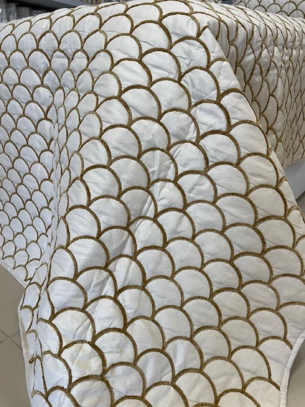 Şönil İşlemeli Lüks Yatak Örtüsü Seti - 250x250 cm | 4 Parça