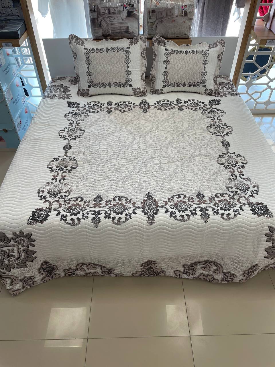 Çift Kişilik Battal Boy Yatak Örtüsü Takımı Karya