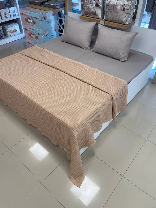 Çift Kişilik Battal Boy Havuzlu % 100 Pamuklu Pike Takımı