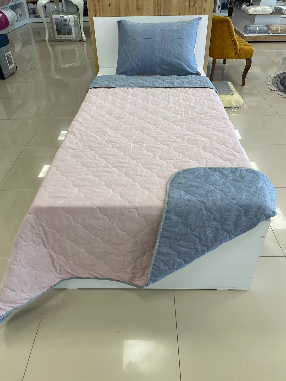 Tek Kişilik Kapitoneli Çift Taraflı Yatak Örtüsü Takımı Genç Çocuk Odası Yatak Örtüsü - GÜLKURUSU - İNDİGO