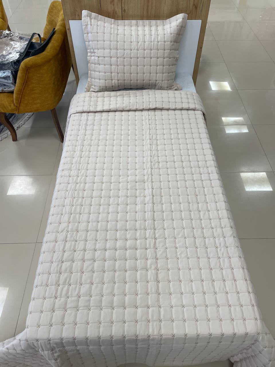 Micro Nakışlı Tek Kişilik Yatak Örtüsü Takımı