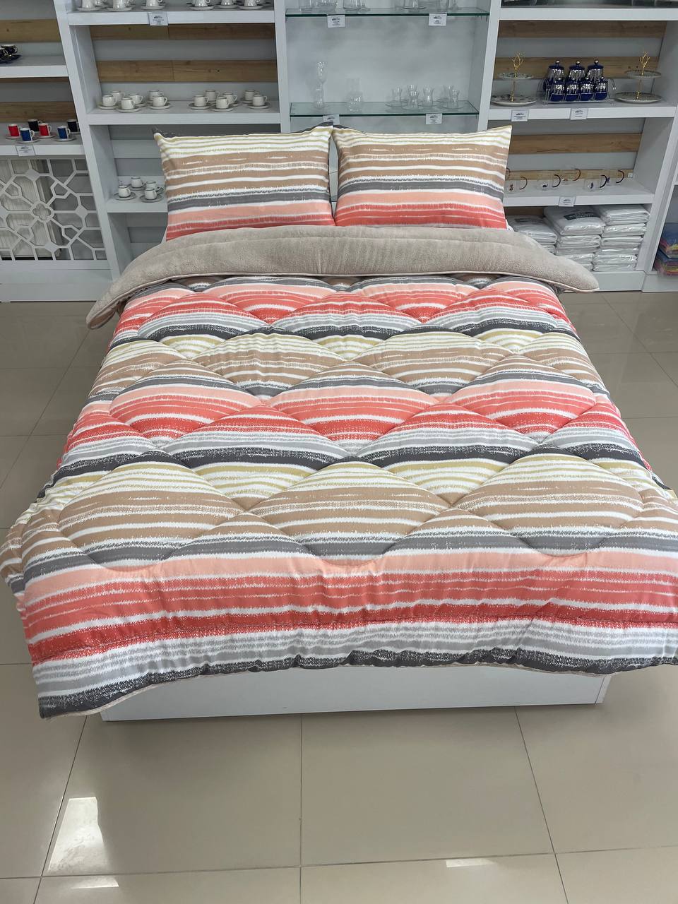 Battal Boy Çift Taraflı Lüx Welsoft Yorgan Elit Pofuduk Yumuşak Polar Yorgan ve Yastık Kılıfı - TASEL BEJ