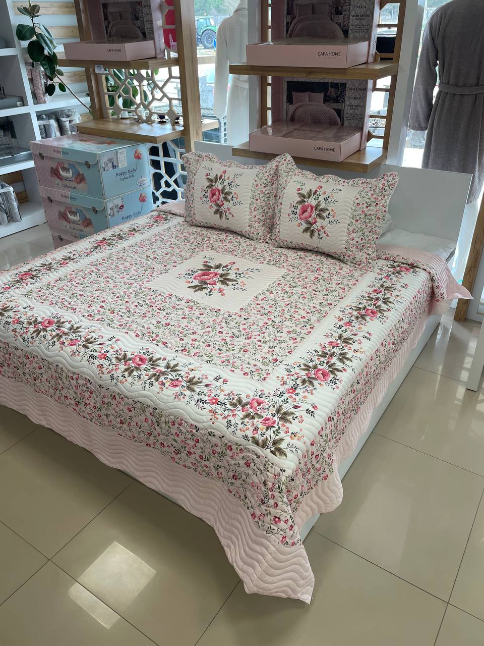 Çift Kişilik Battal Boy  Yatak Örtüsü Takımı Mia