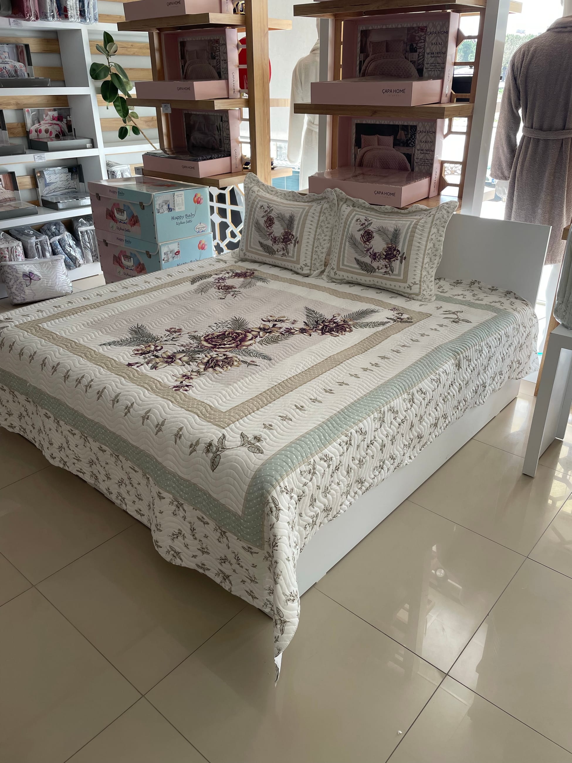 Çift Kişilik Battal Boy Yatak Örtüsü Takımı Asya Lila