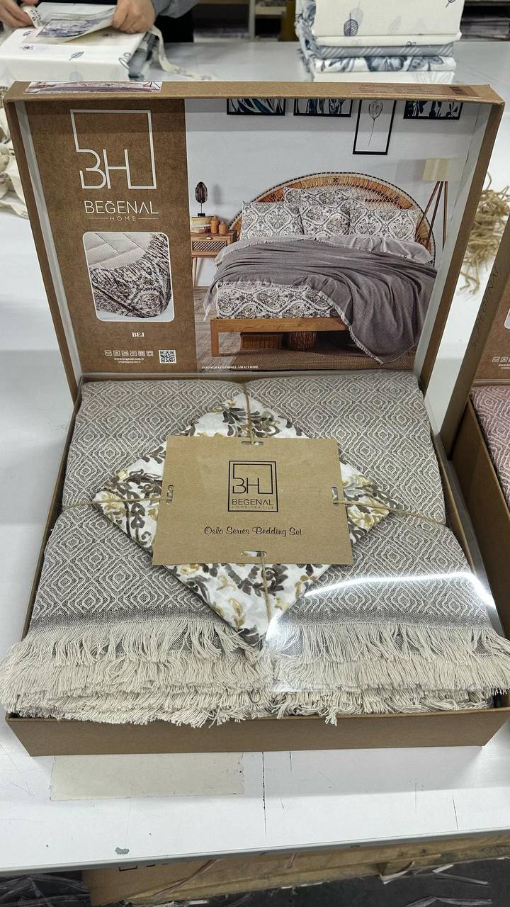 Oslo Pamuklu Çift Kişilik Lastikli Çarşaflı Pike Takımı