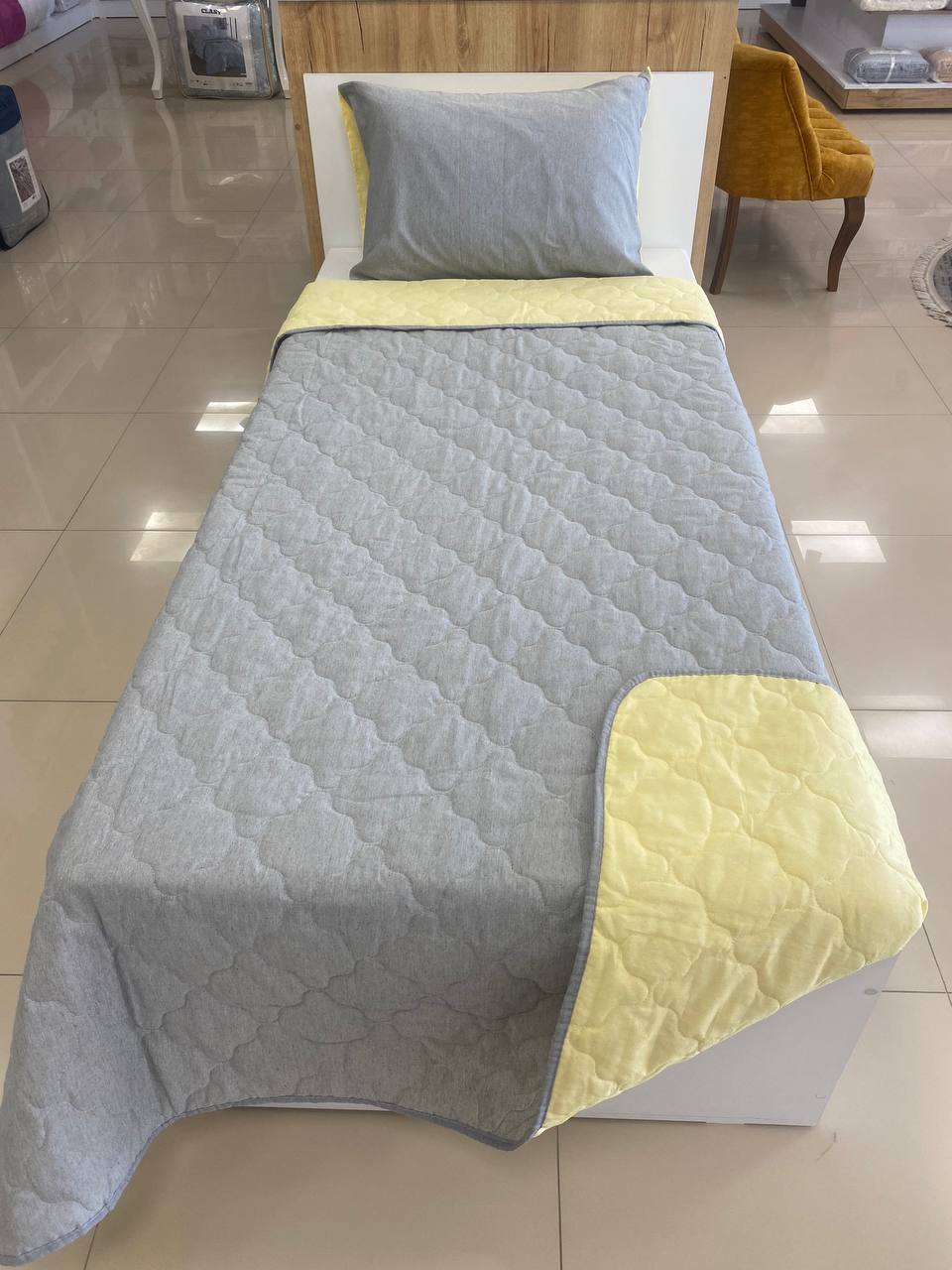 Tek Kişilik Kapitoneli Çift Taraflı Yatak Örtüsü Takımı Genç Çocuk Odası Yatak Örtüsü - SARI - GRİ