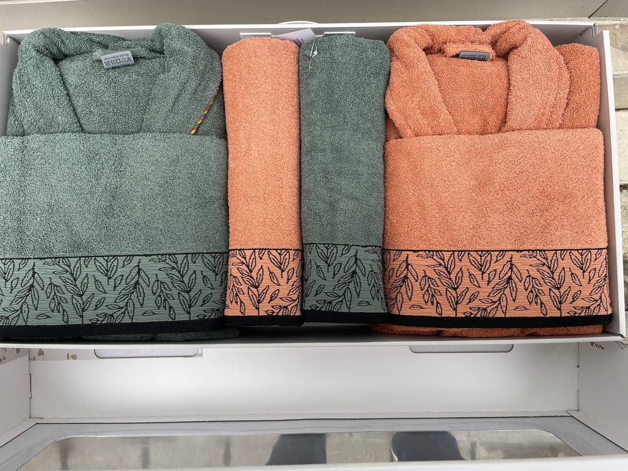 Pamuklu Jakarlı Carmen 6 Parca Aile Bornoz Setleri