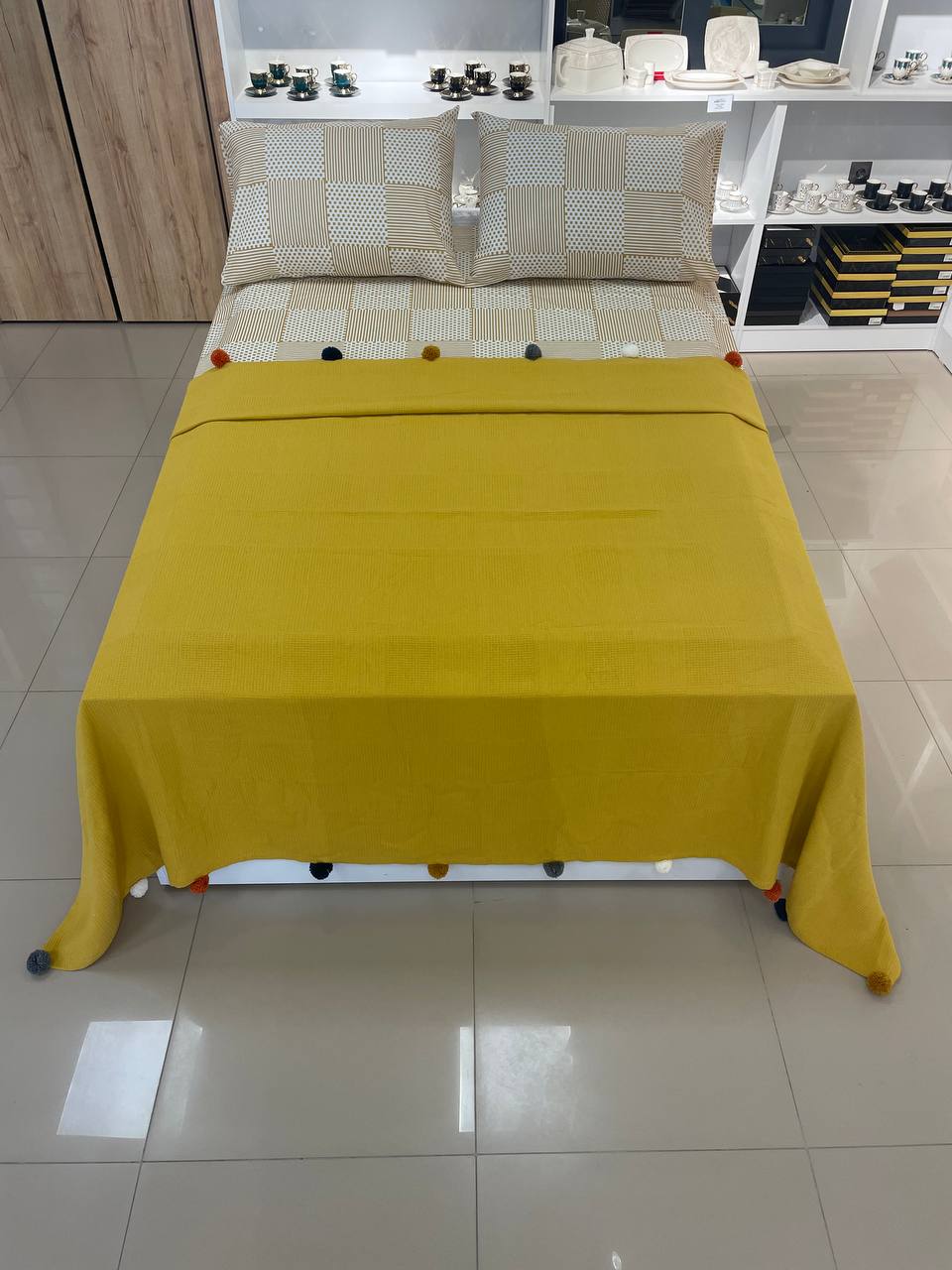 Çift Kişilik Çeyizlik Kutulu Ponponlu Pike Takımı