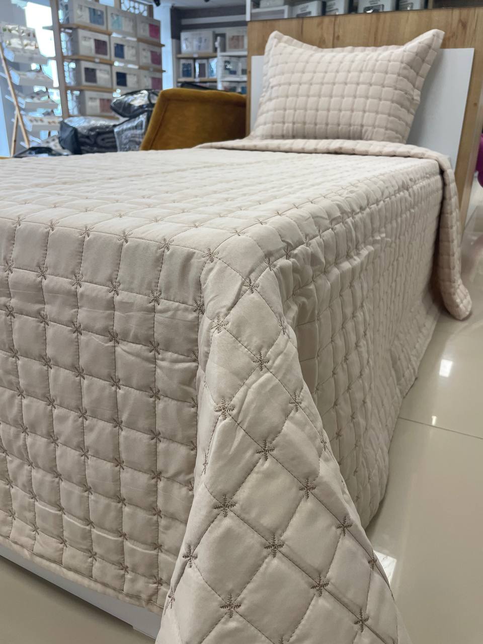 Micro Nakışlı Tek Kişilik Yatak Örtüsü Takımı