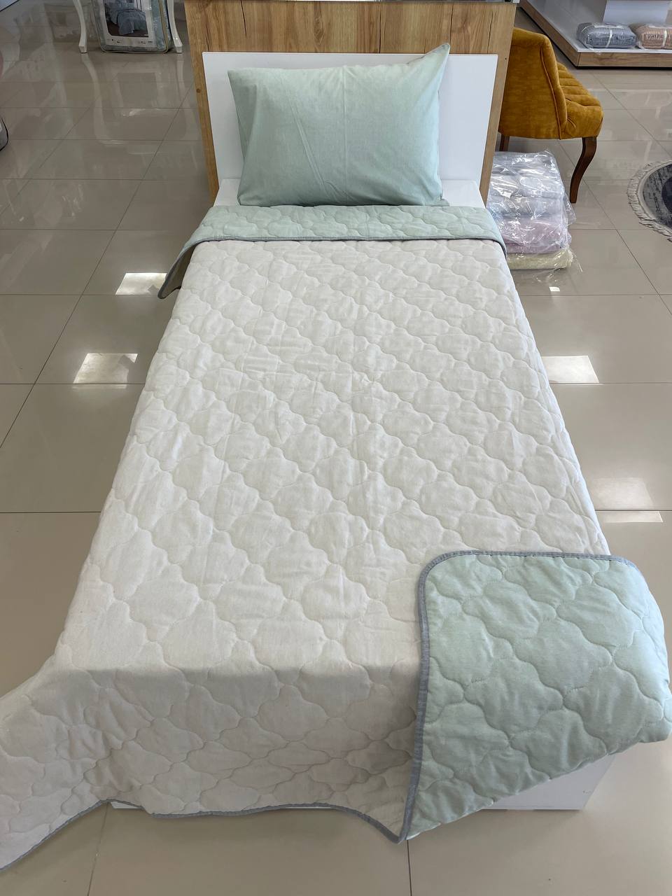 Tek Kişilik Kapitoneli Çift Taraflı Yatak Örtüsü Takımı Genç Çocuk Odası Yatak Örtüsü - ÇAĞLA - BEJ