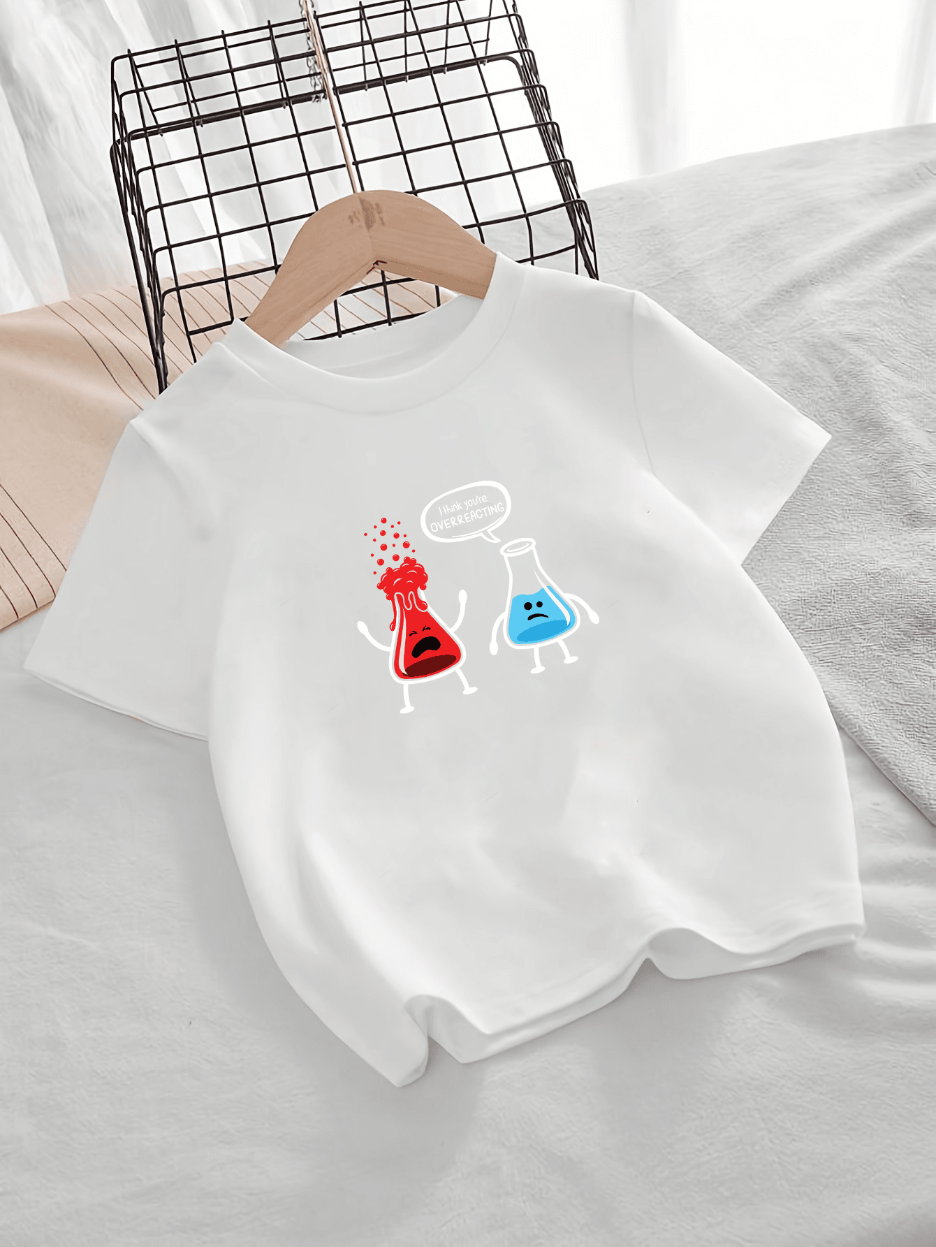 Fazla Tepki Verdiğinizi Düşünüyorum Baskılı Tasarım Tshirt