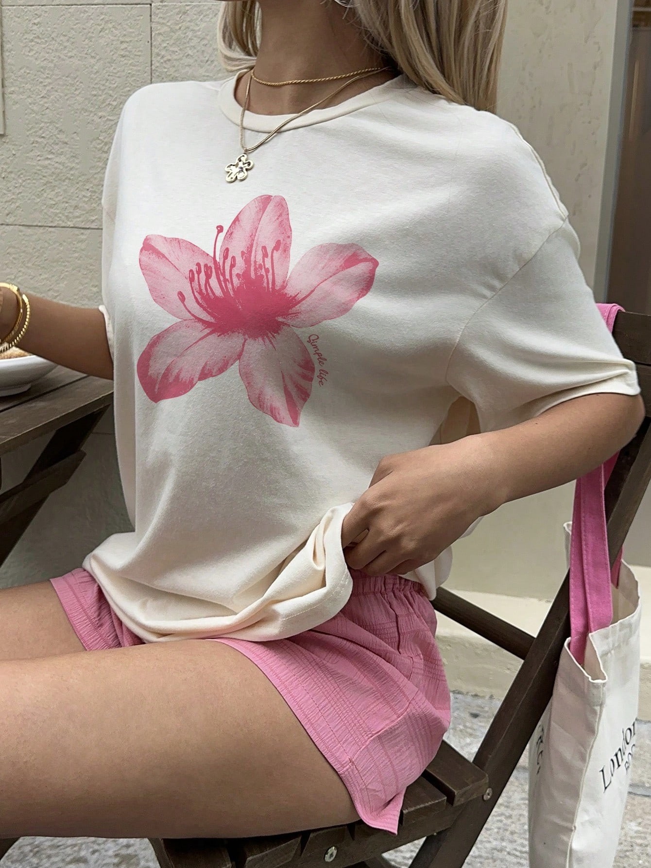 Çiçek Baskılı Tasarım Tshirt
