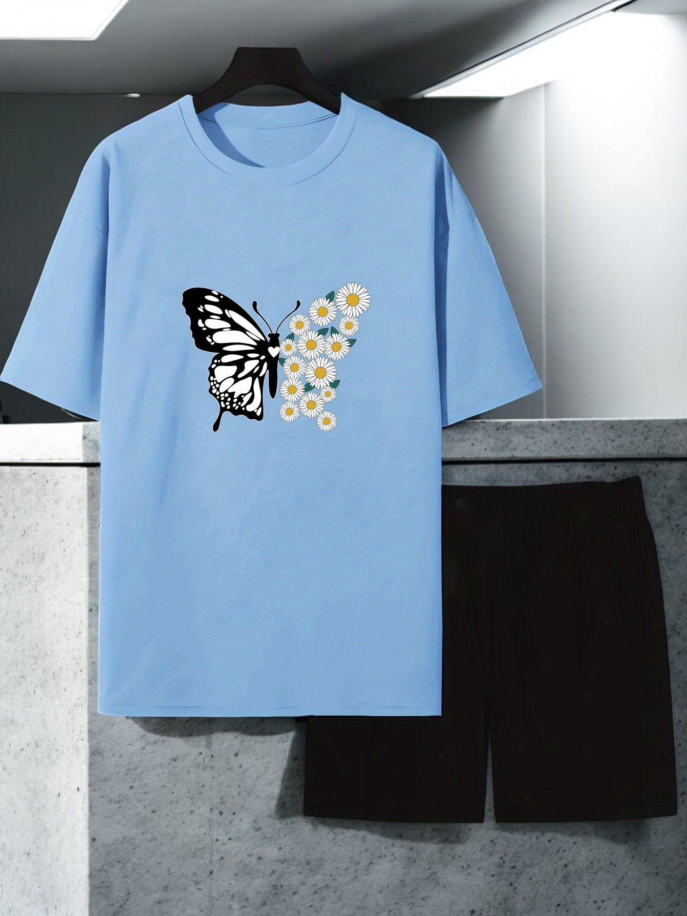 Unisex Papatya Kelebek Tasarım Basklı Tshirt Şort Takımı