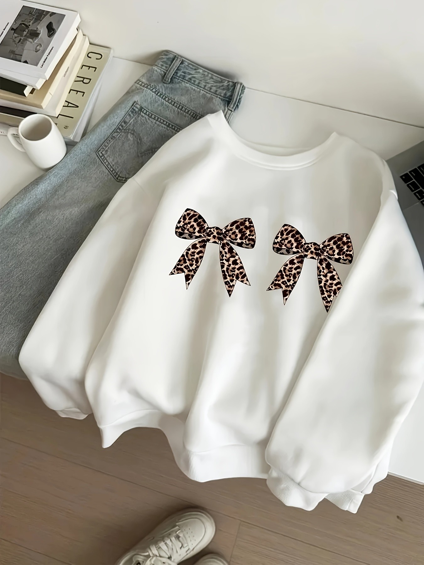Unisex Leopar Desenli Kurdele Baskılı Oversize Sweatshirt