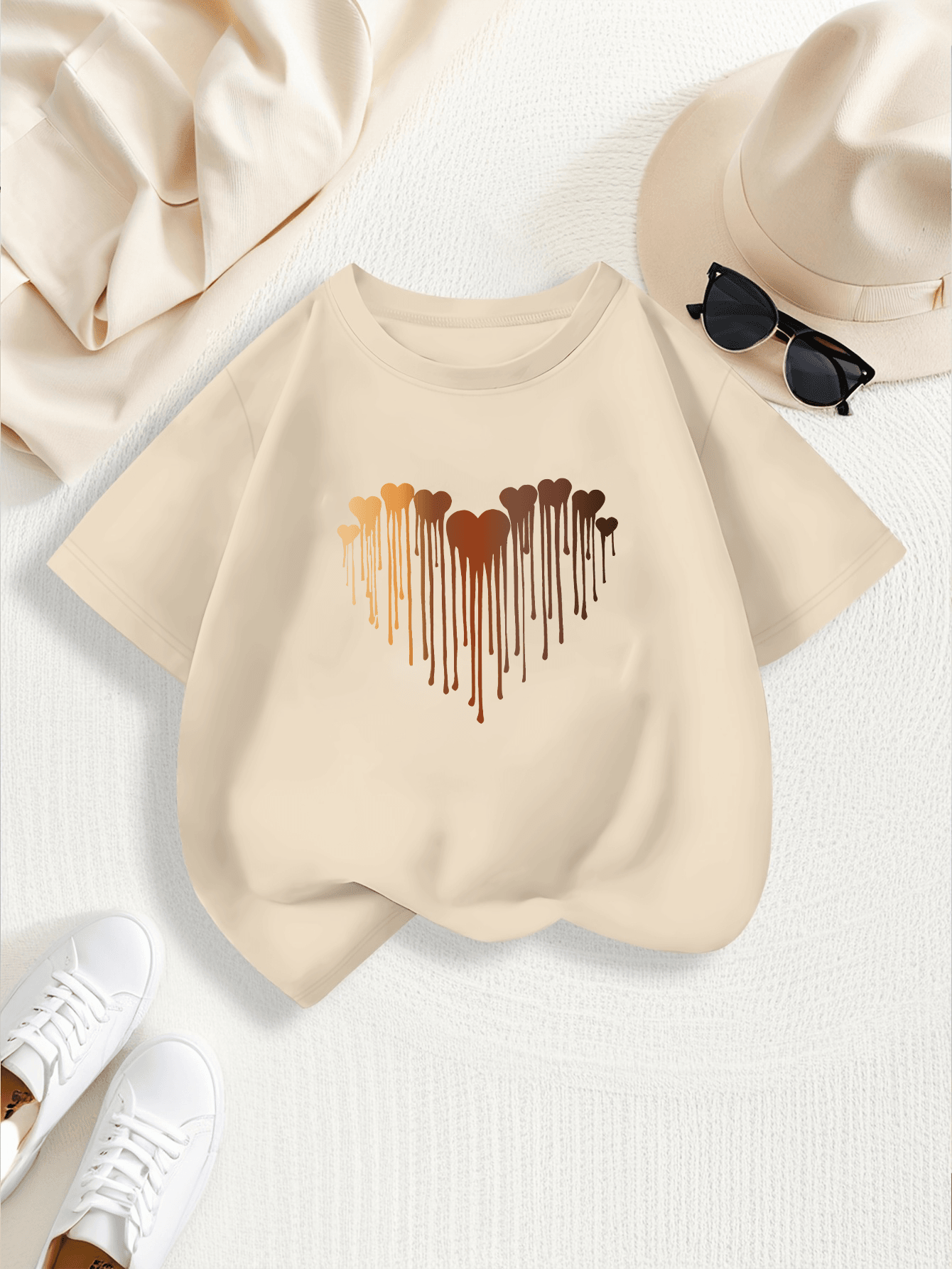 Çocuk Eriyen Kalpler Baskılı Tasarım Tshirt