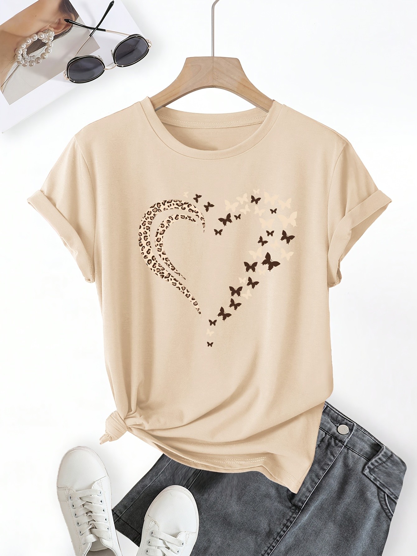 Unisex Leopar Kelebekli Kalp Tasarım Basklı Tshirt