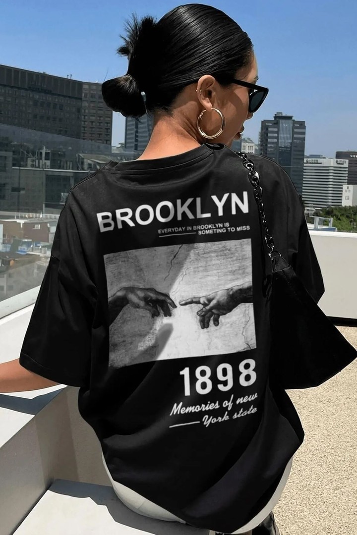 Unisex 1898 Brooklyn Baskılı T-shirt