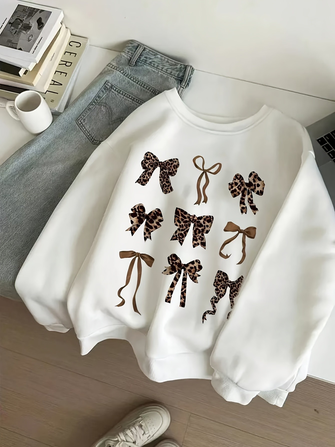 Unisex Leopar Desenli Kurdele Baskılı Oversize Sweatshirt
