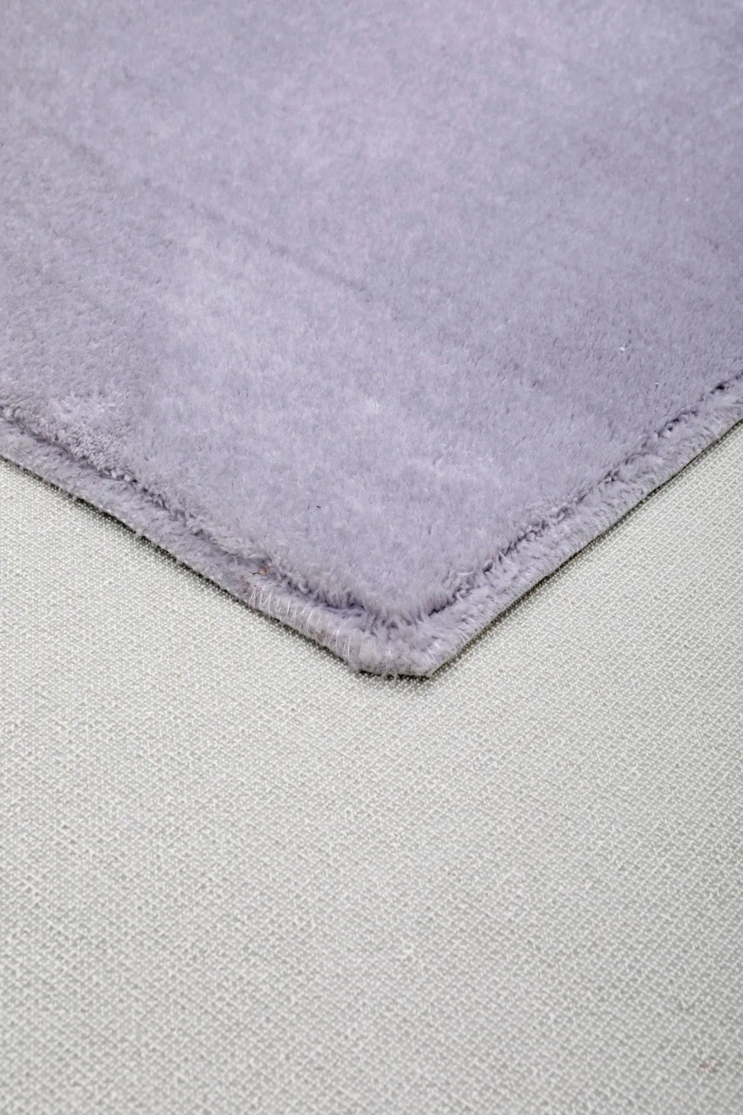 Gri Kaymaz Taban Yıkanabilir Pofuduk Lüx Post Peluş Kesme Halı Yolluk