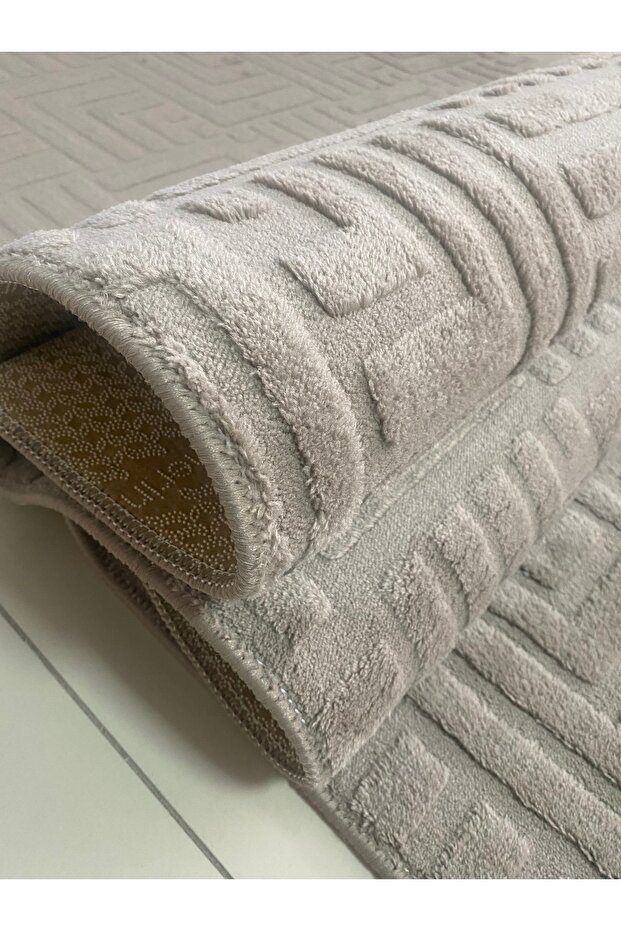 Çeşme Bej Kaymaz Tabanlı Elit Bukle Kesme Salon Koridor Mutfak Halısı Yolluk