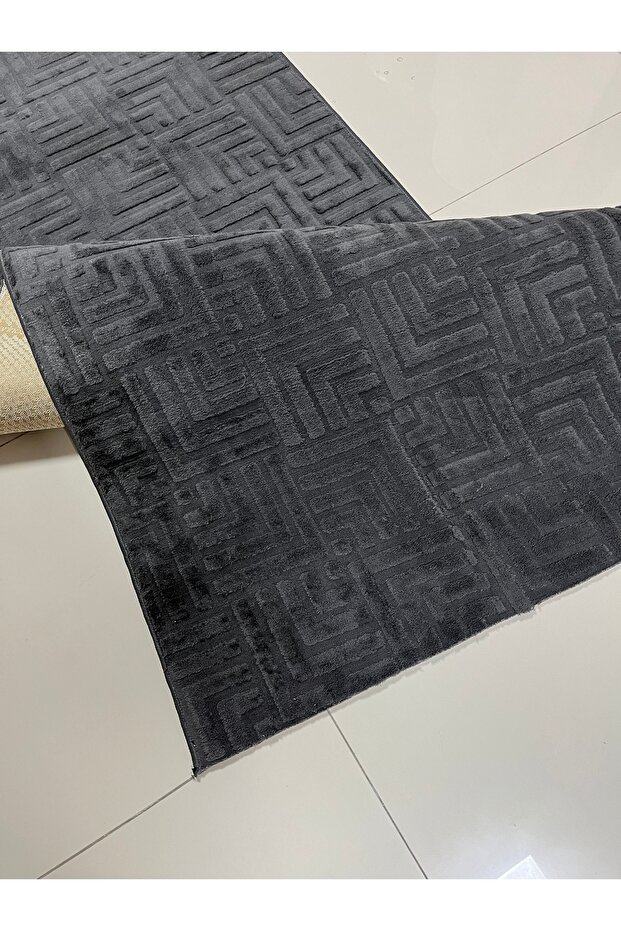 Çeşme Antrasit Kaymaz Tabanlı Elit Bukle Kesme Salon Koridor Mutfak Halısı Yolluk