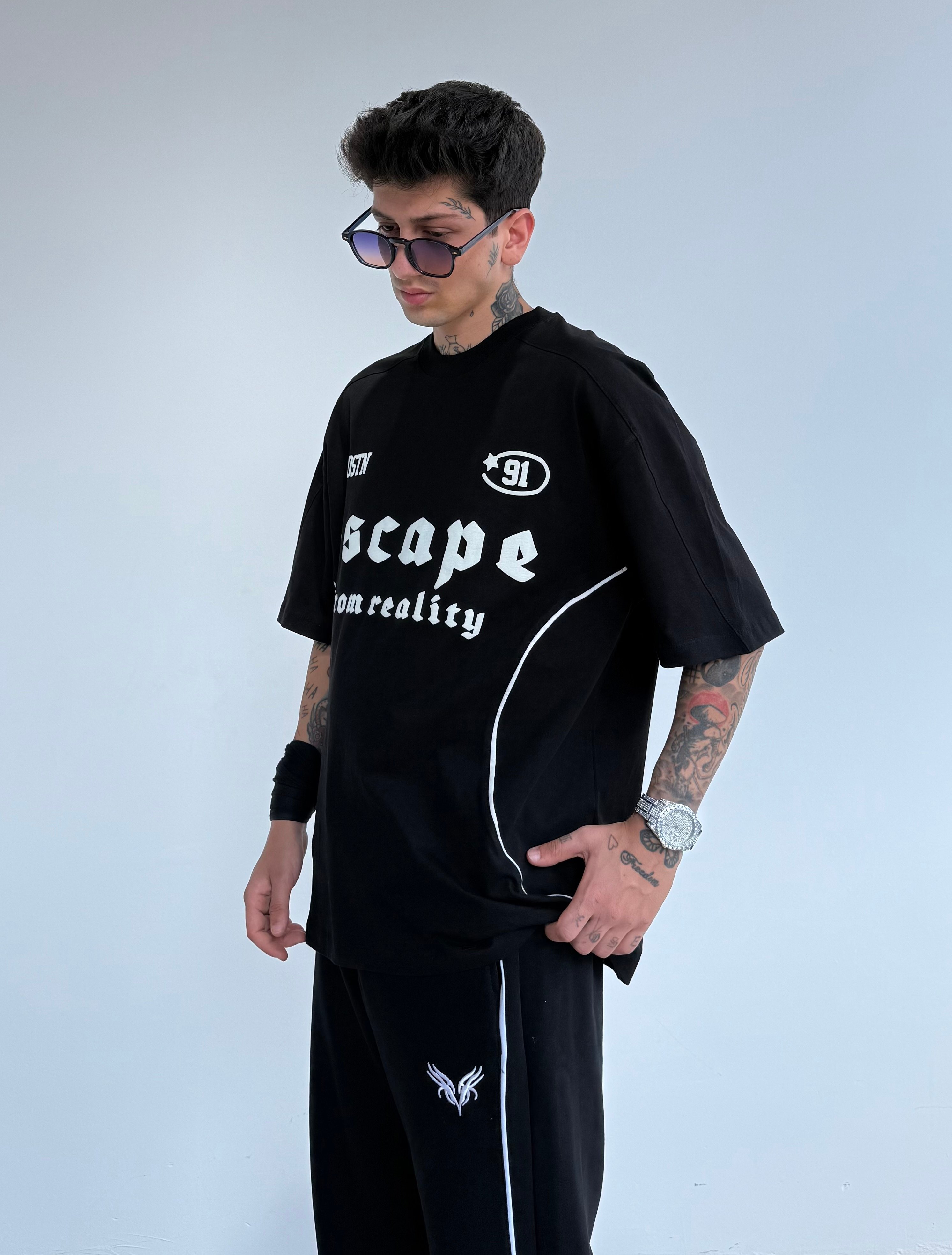 Escape Baskılı Biye Geçişli Oversize Tişört
