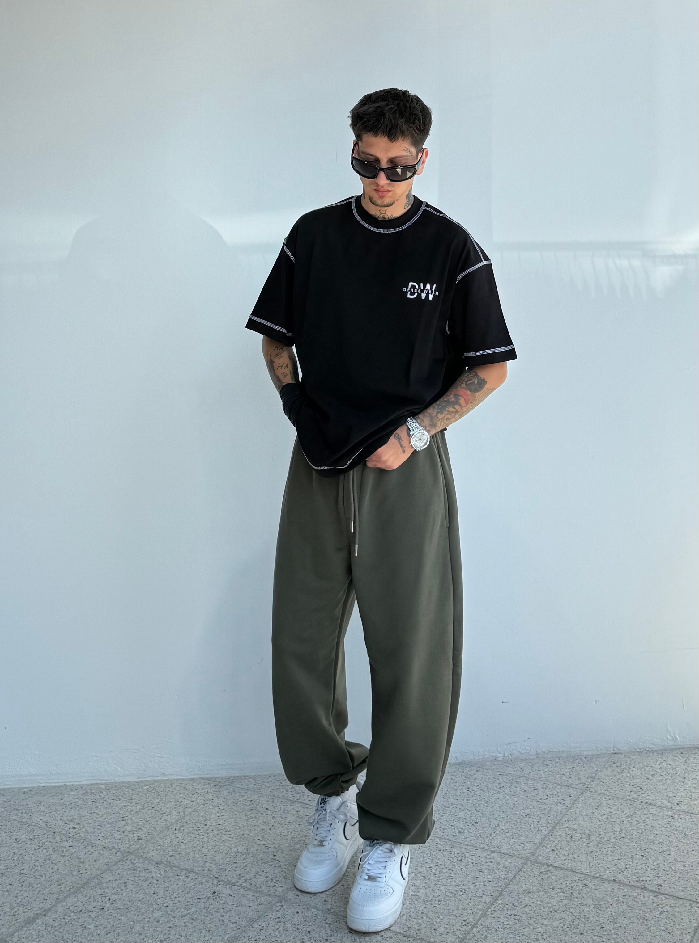 DW Nakışlı Ters Dikiş Oversize Tişört