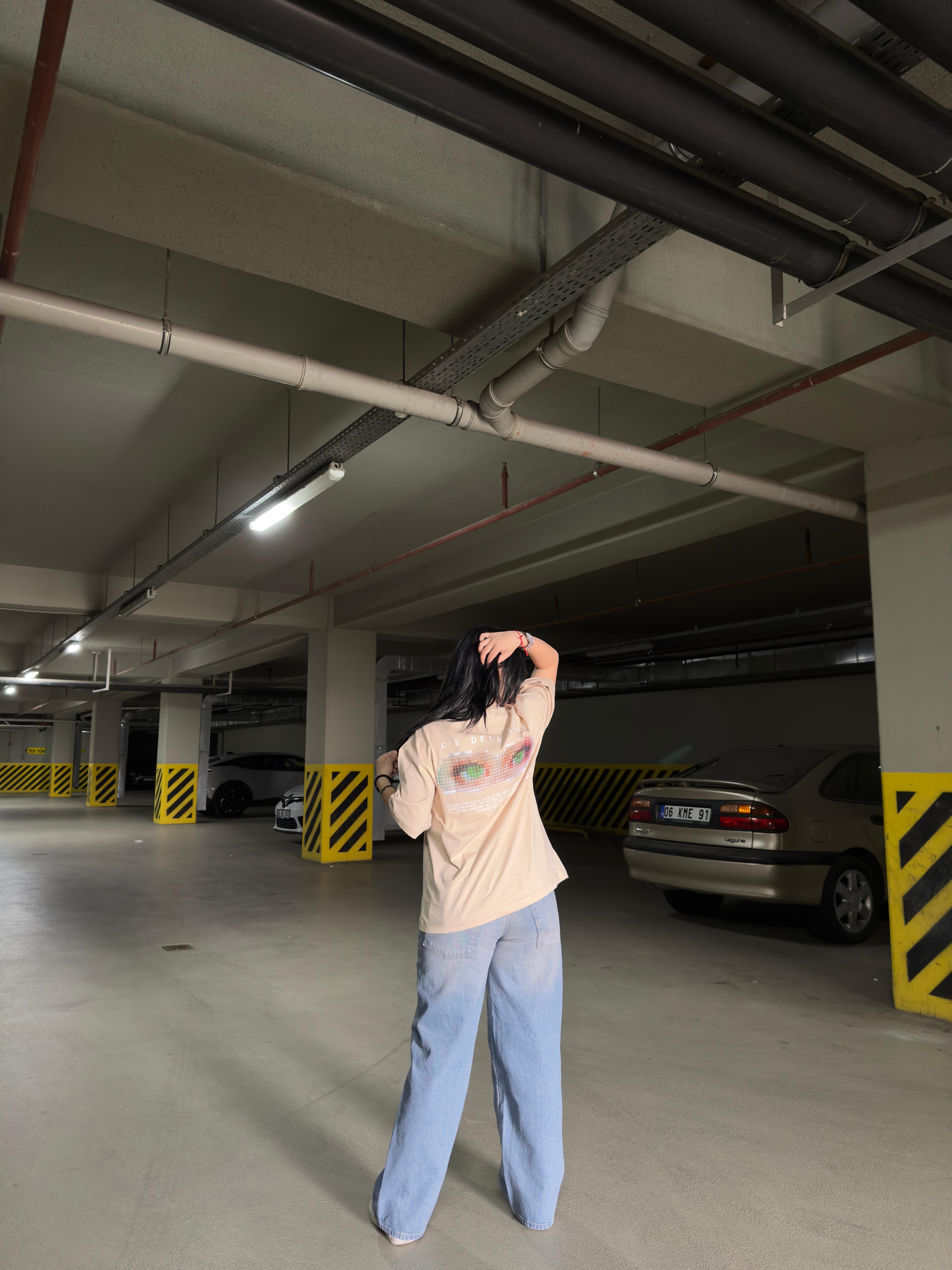 Eyes baskılı Oversize Premium Tişört