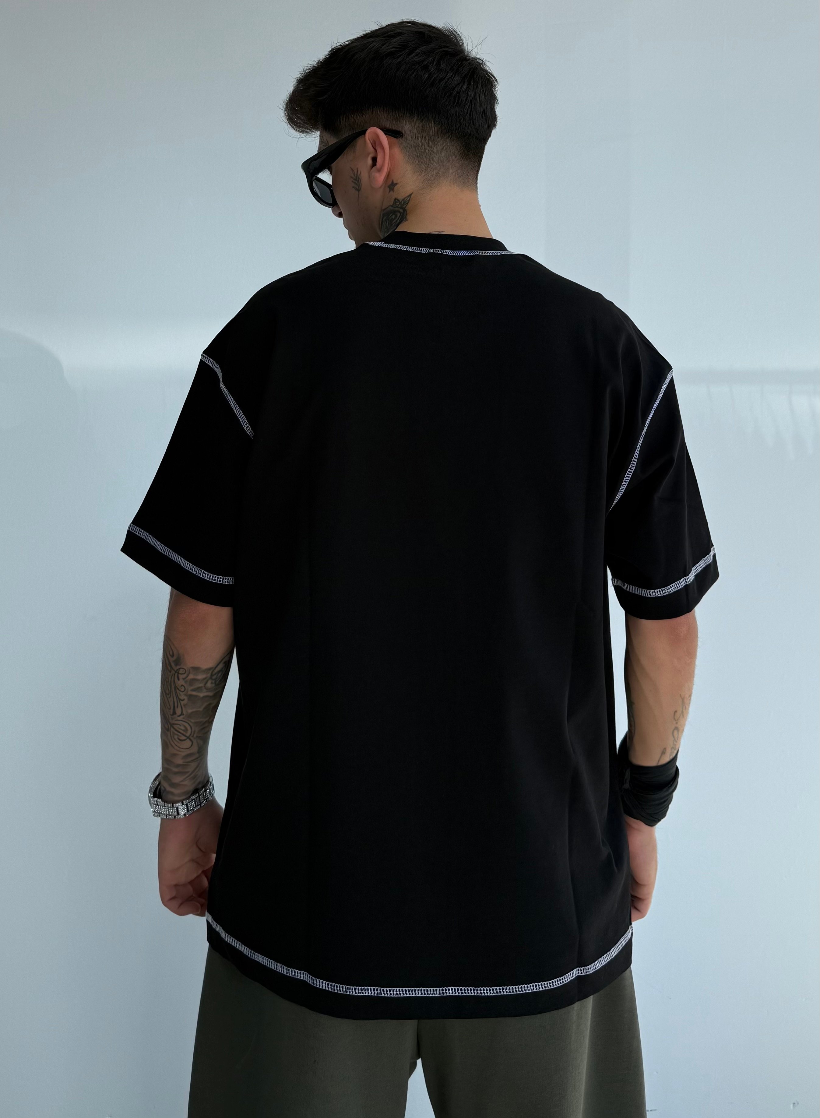 DW Nakışlı Ters Dikiş Oversize Tişört