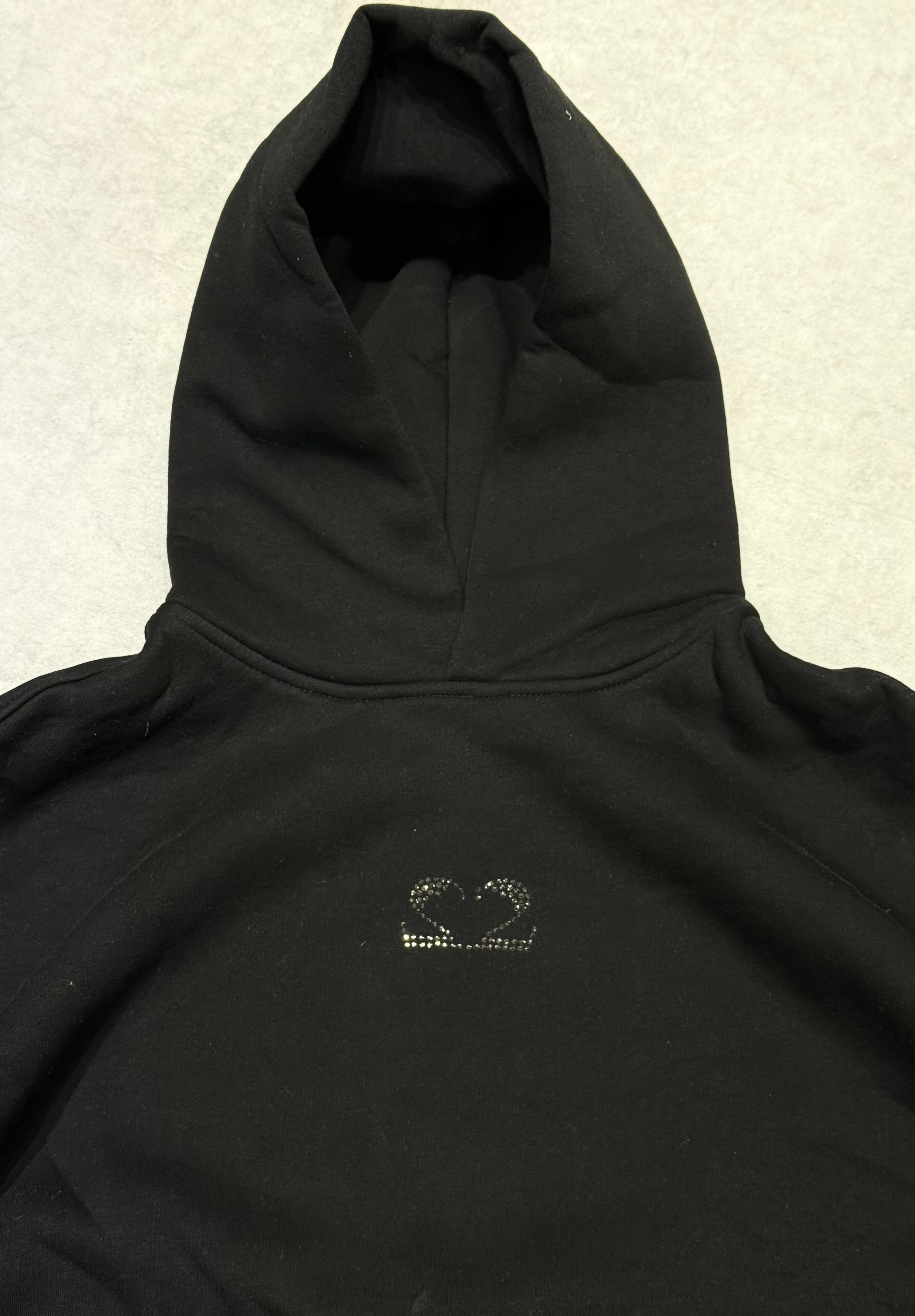 Kusurlu Taşlı Sweatshirt
