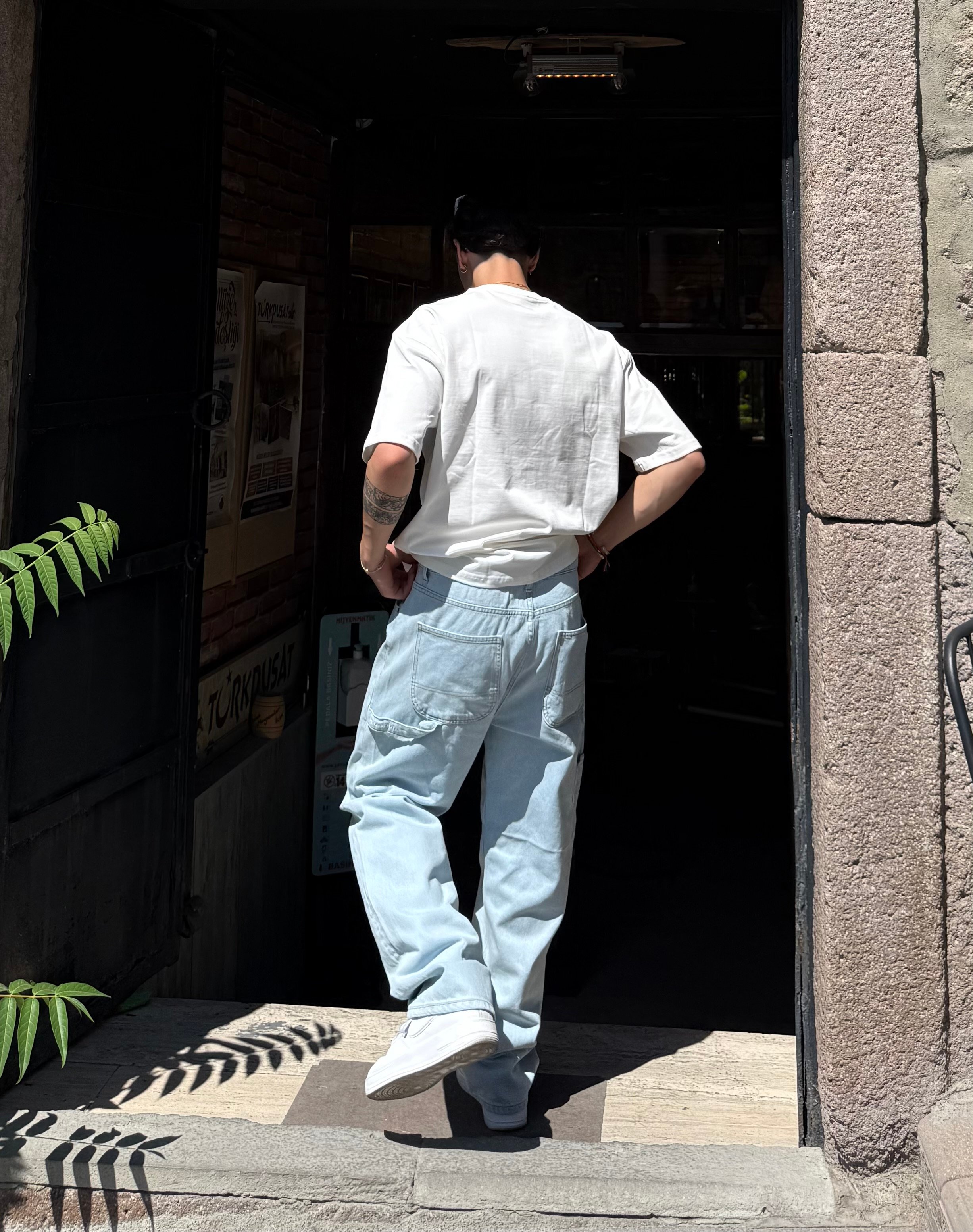 Kartel Nakışlı Oversize Tişört