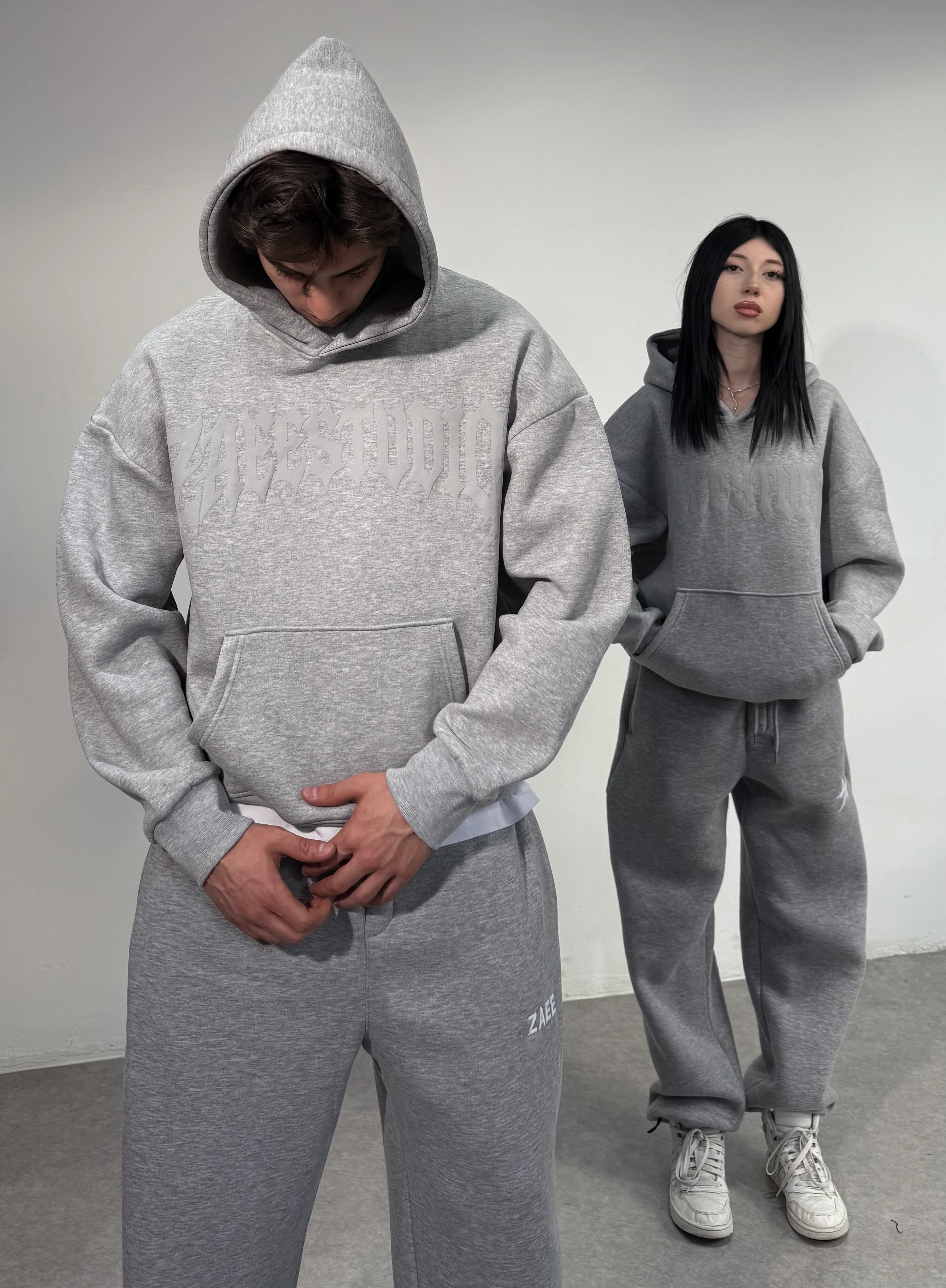 ZAEESTUDIO Renge Renk Baskılı Oversize Sweatshirt - Gri