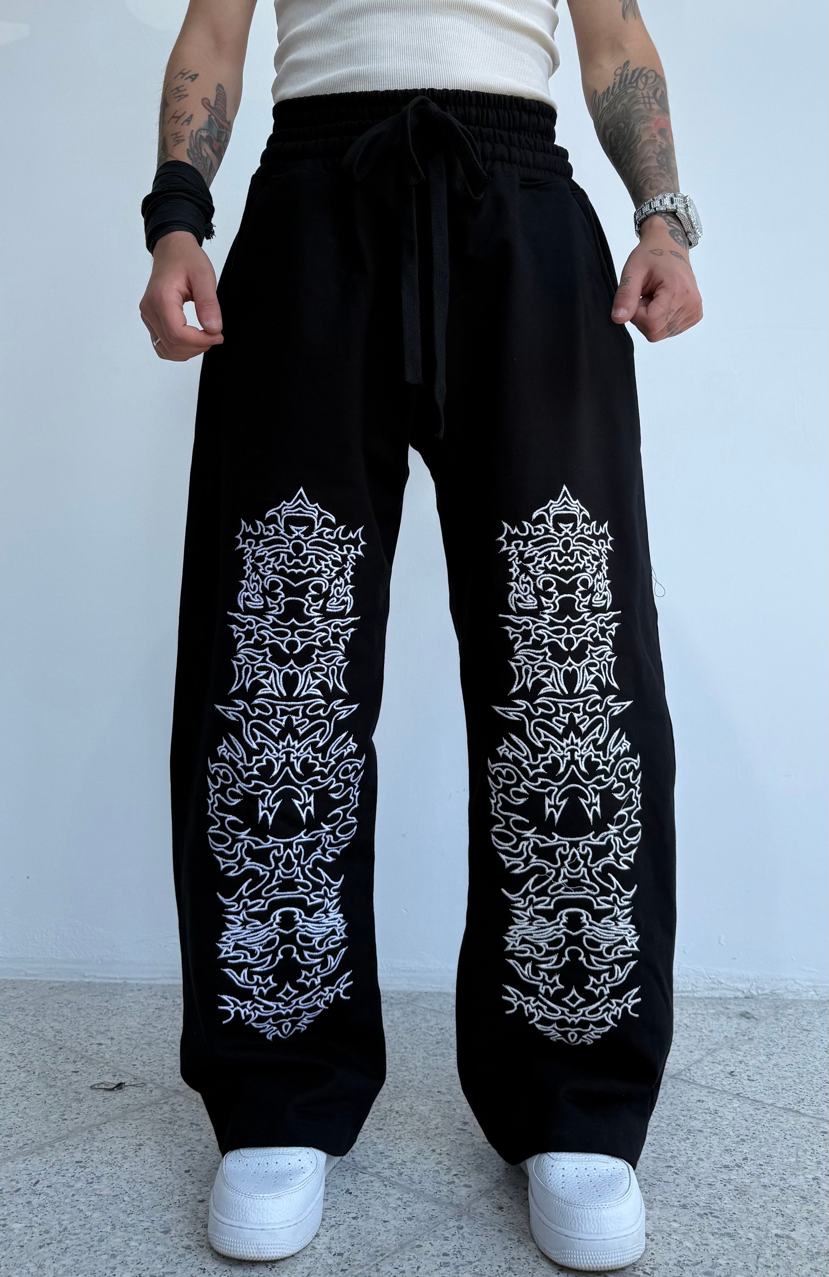 Çift Kemerli Nakışlı Premium Baggy Eşofman - Siyah