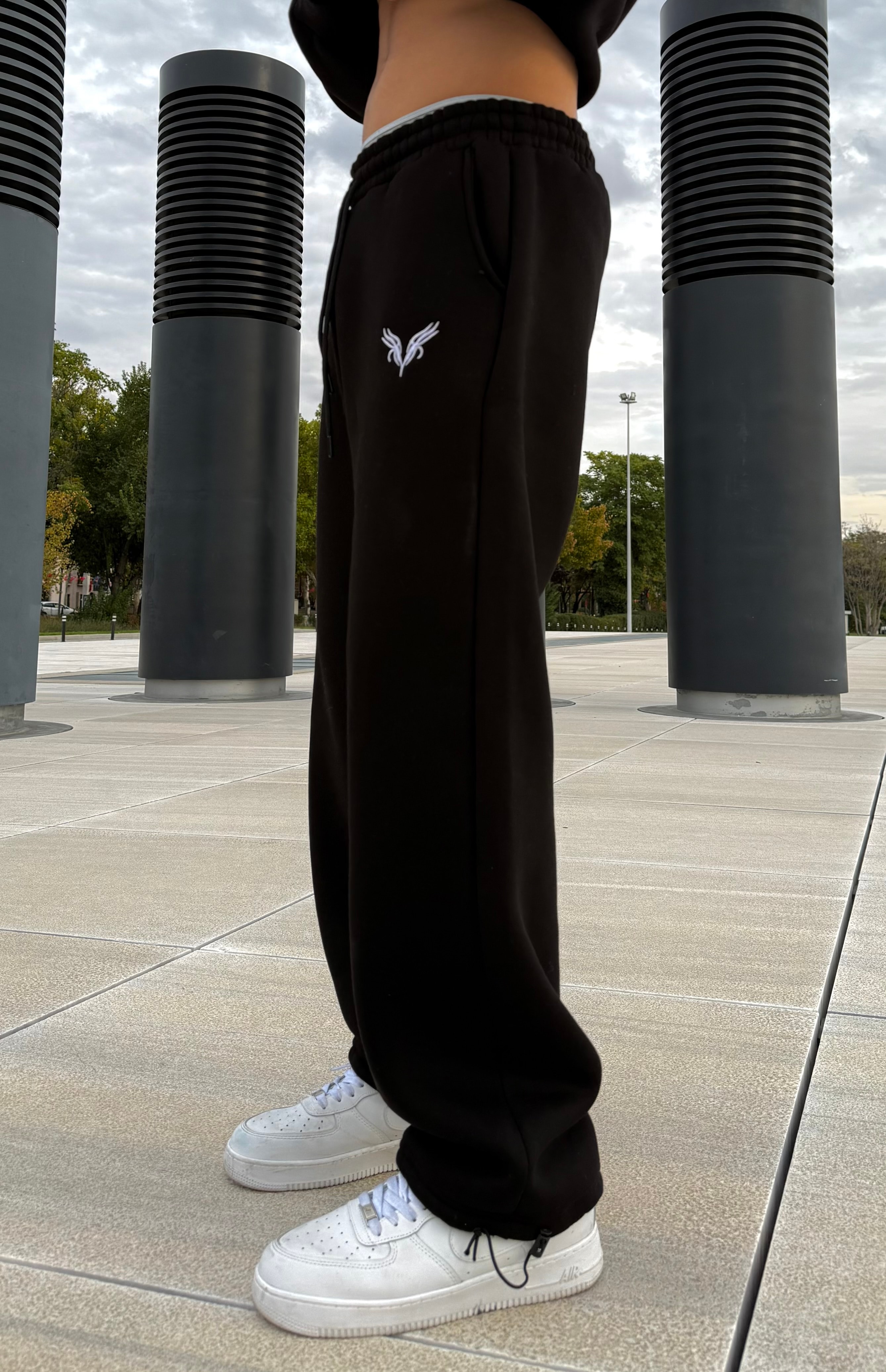 VNM Nakışlı Ayarlanabilir Paça Oversize Eşofman Altı