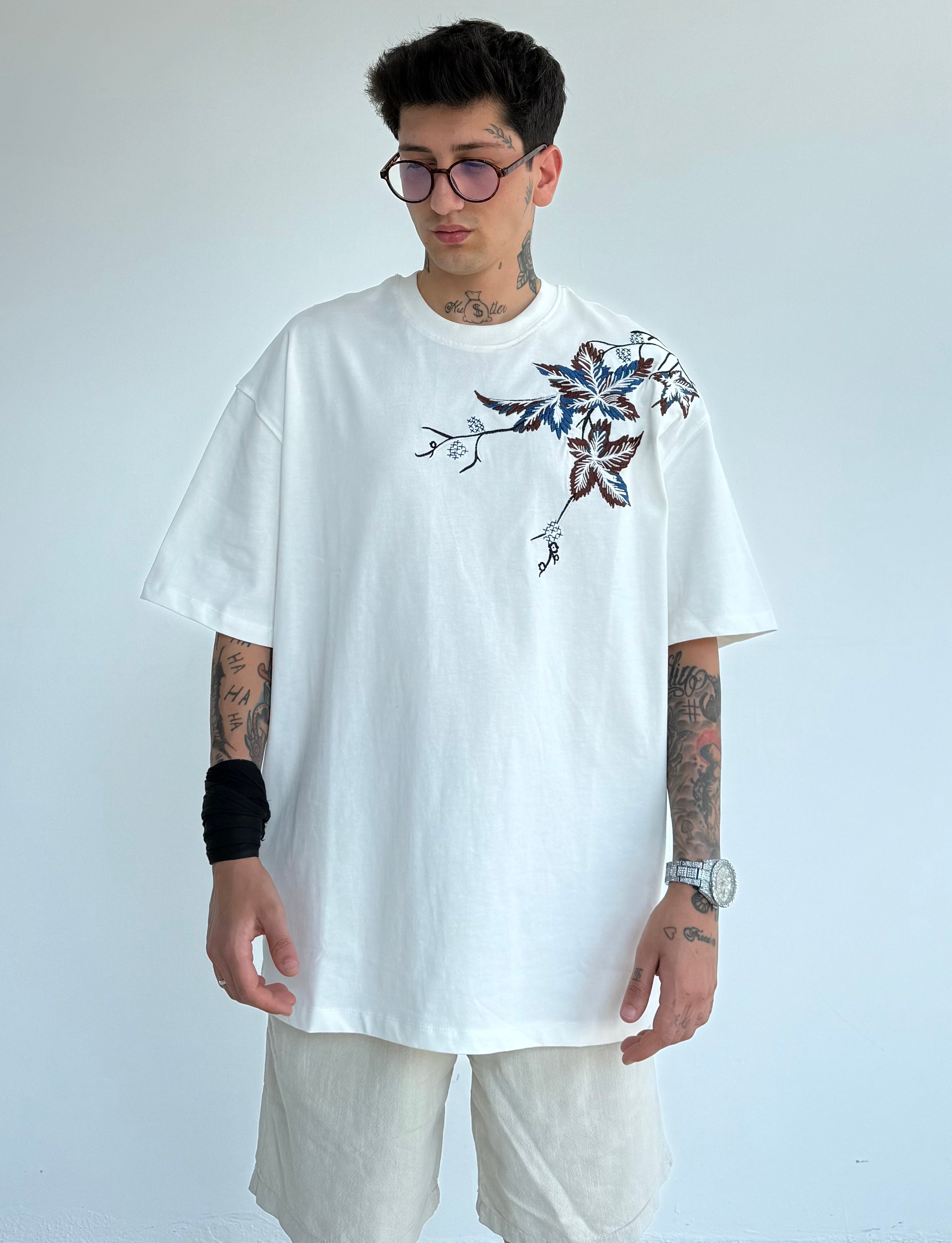 Nakışlı Oversize Premium Tişört - Beyaz