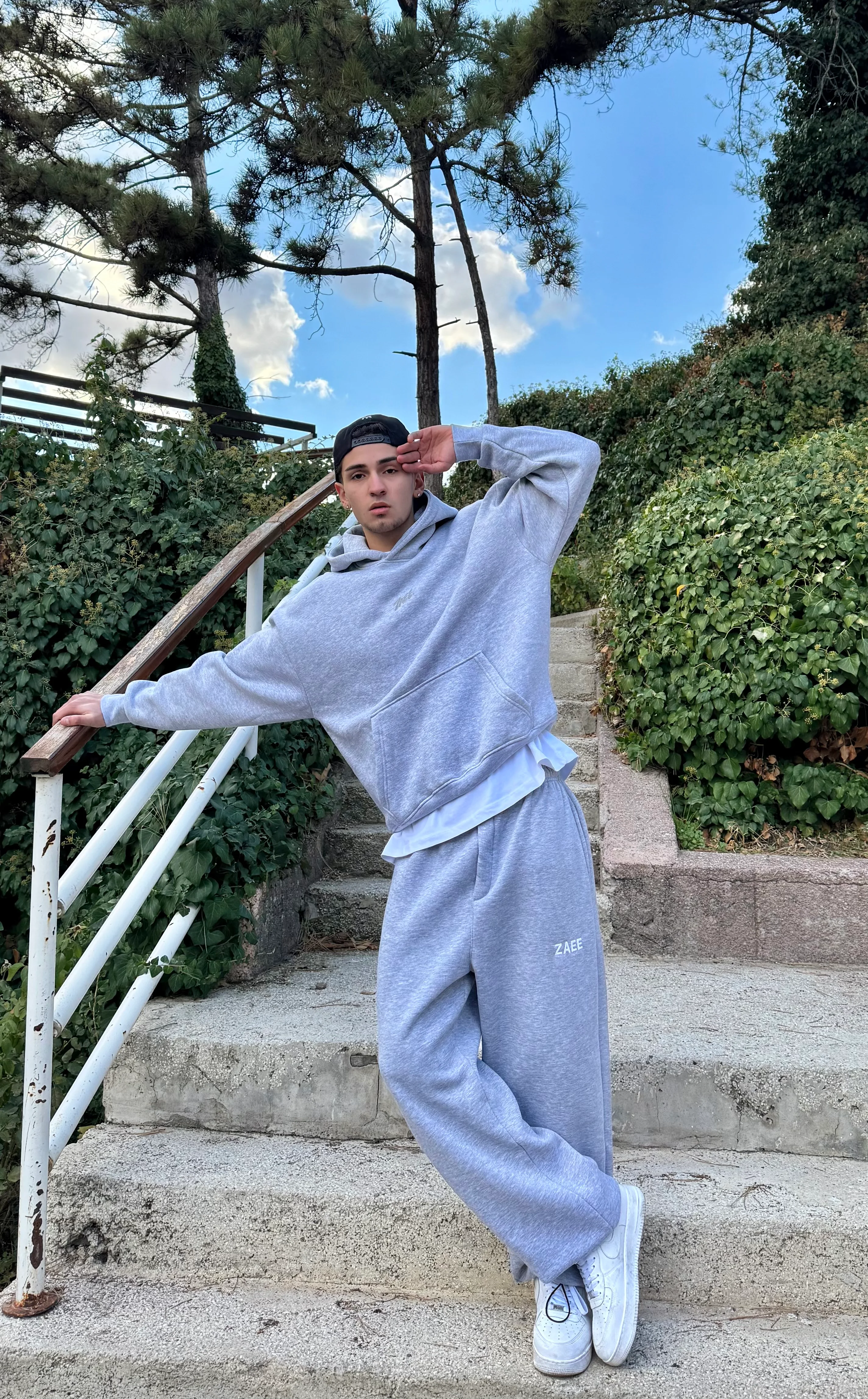 ZAEE Nakışlı Oversize Sweatshirt